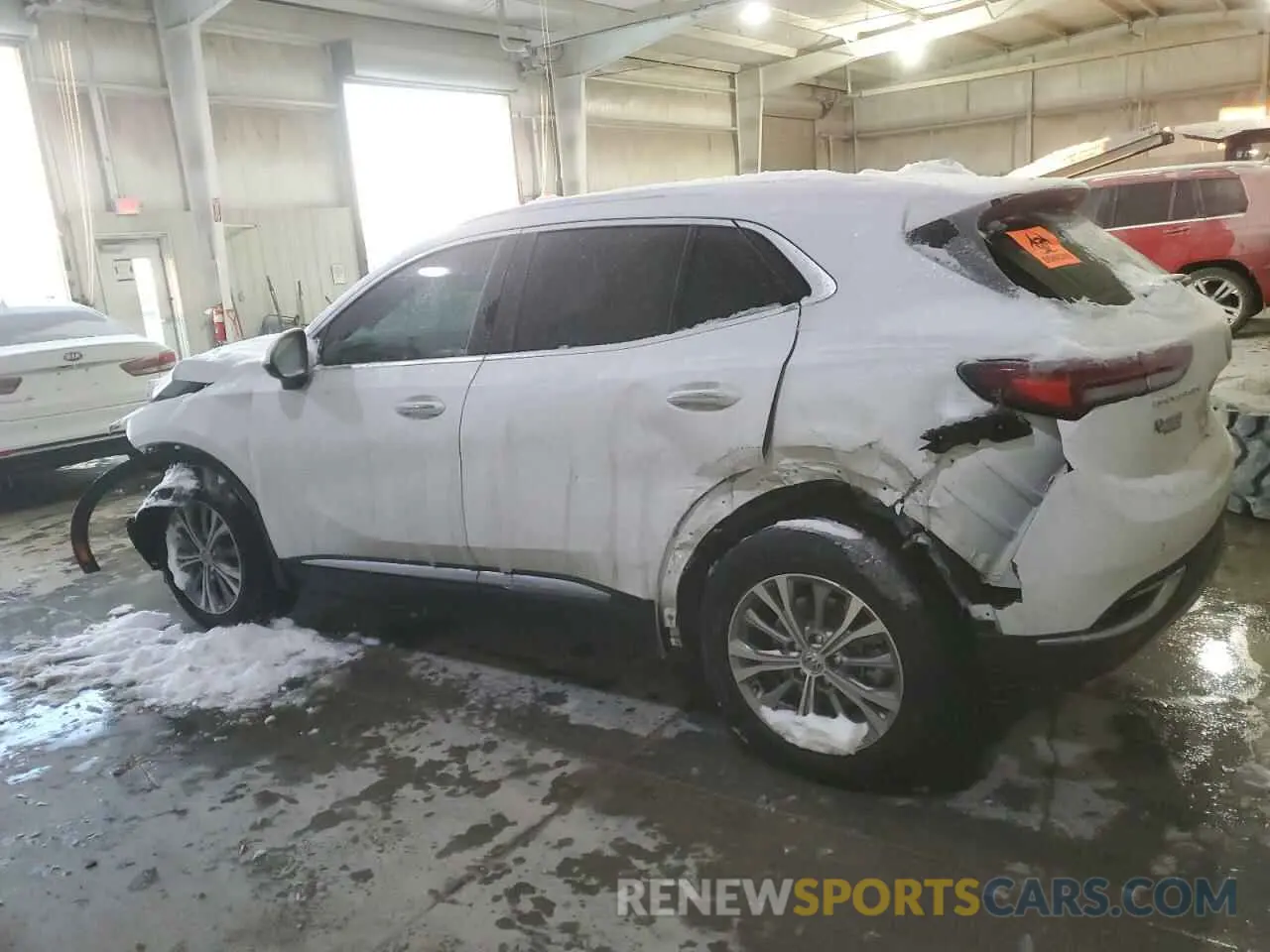 2 fotografías del automóvil dañado LRBAZLR4XND158555 BUICK ENVISION 2022