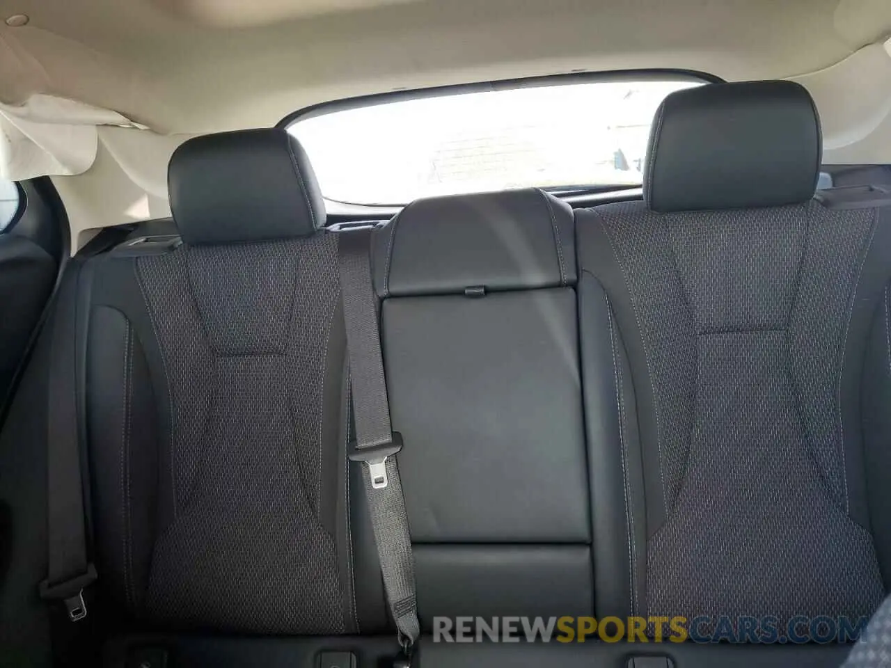 10 fotografías del automóvil dañado LRBFZMR48ND055730 BUICK ENVISION 2022