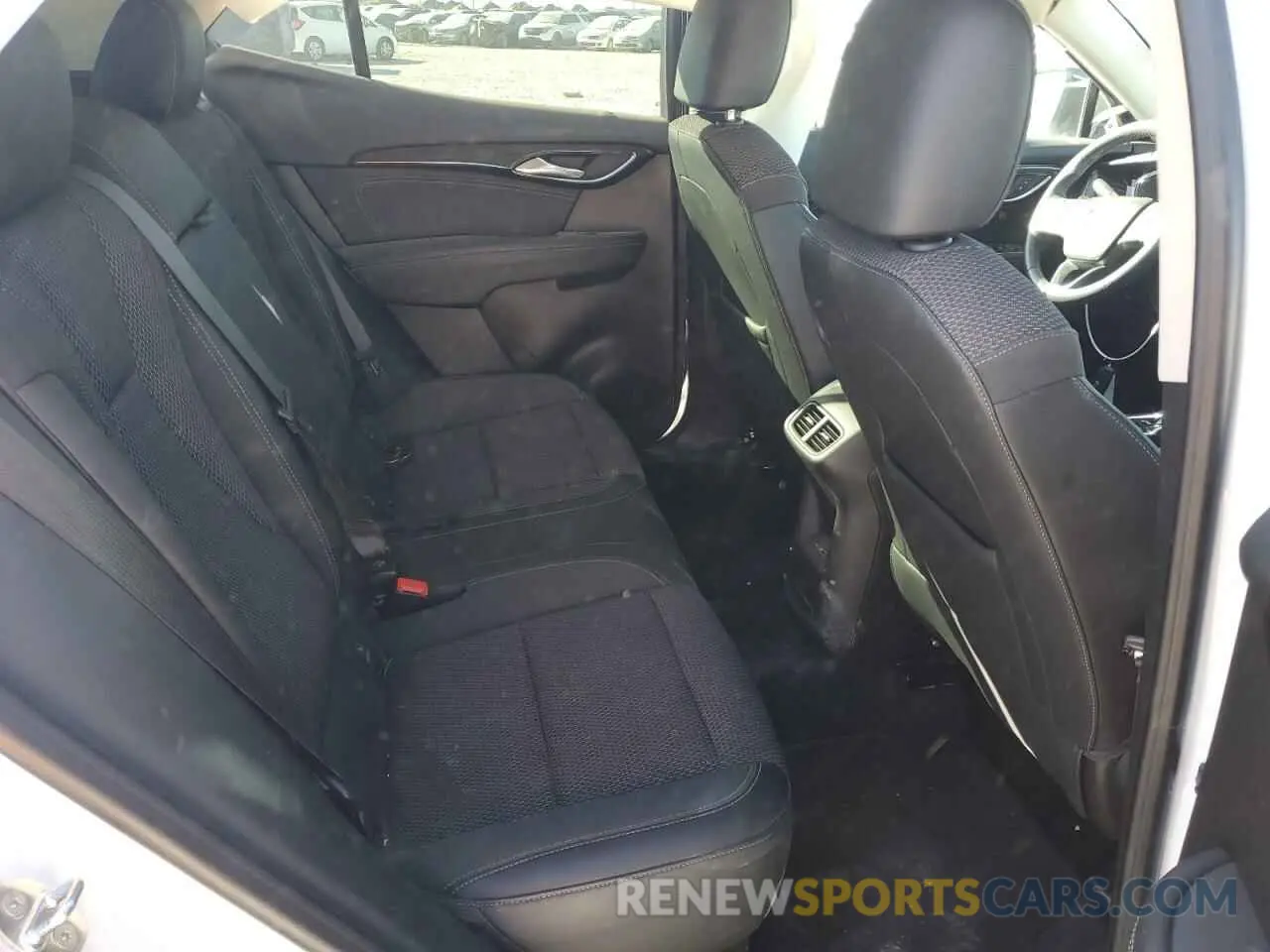 11 fotografías del automóvil dañado LRBFZMR48ND055730 BUICK ENVISION 2022