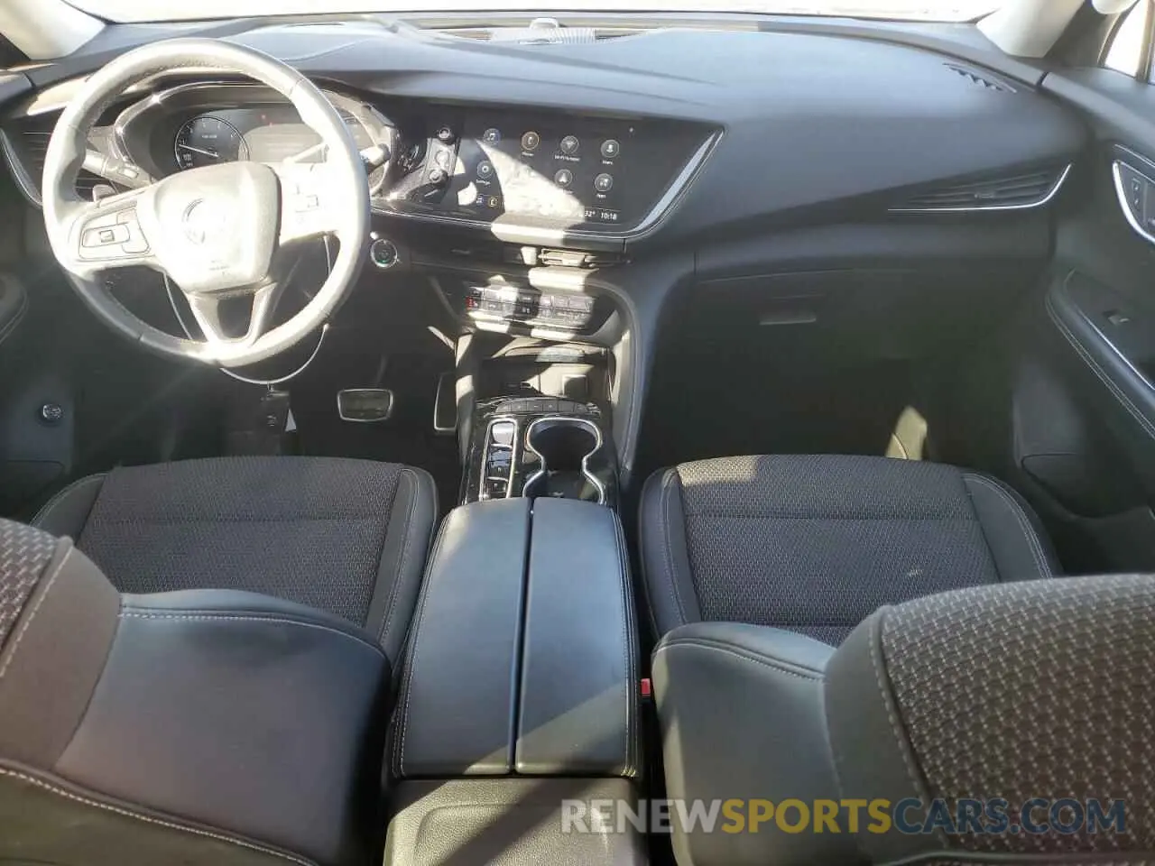 8 fotografías del automóvil dañado LRBFZMR48ND055730 BUICK ENVISION 2022