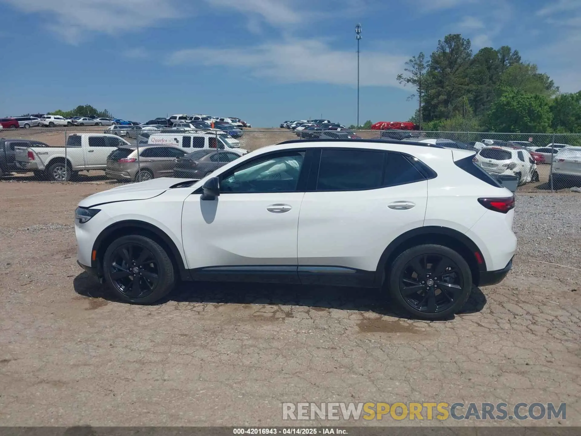 14 fotografías del automóvil dañado LRBFZNR42ND021501 BUICK ENVISION 2022