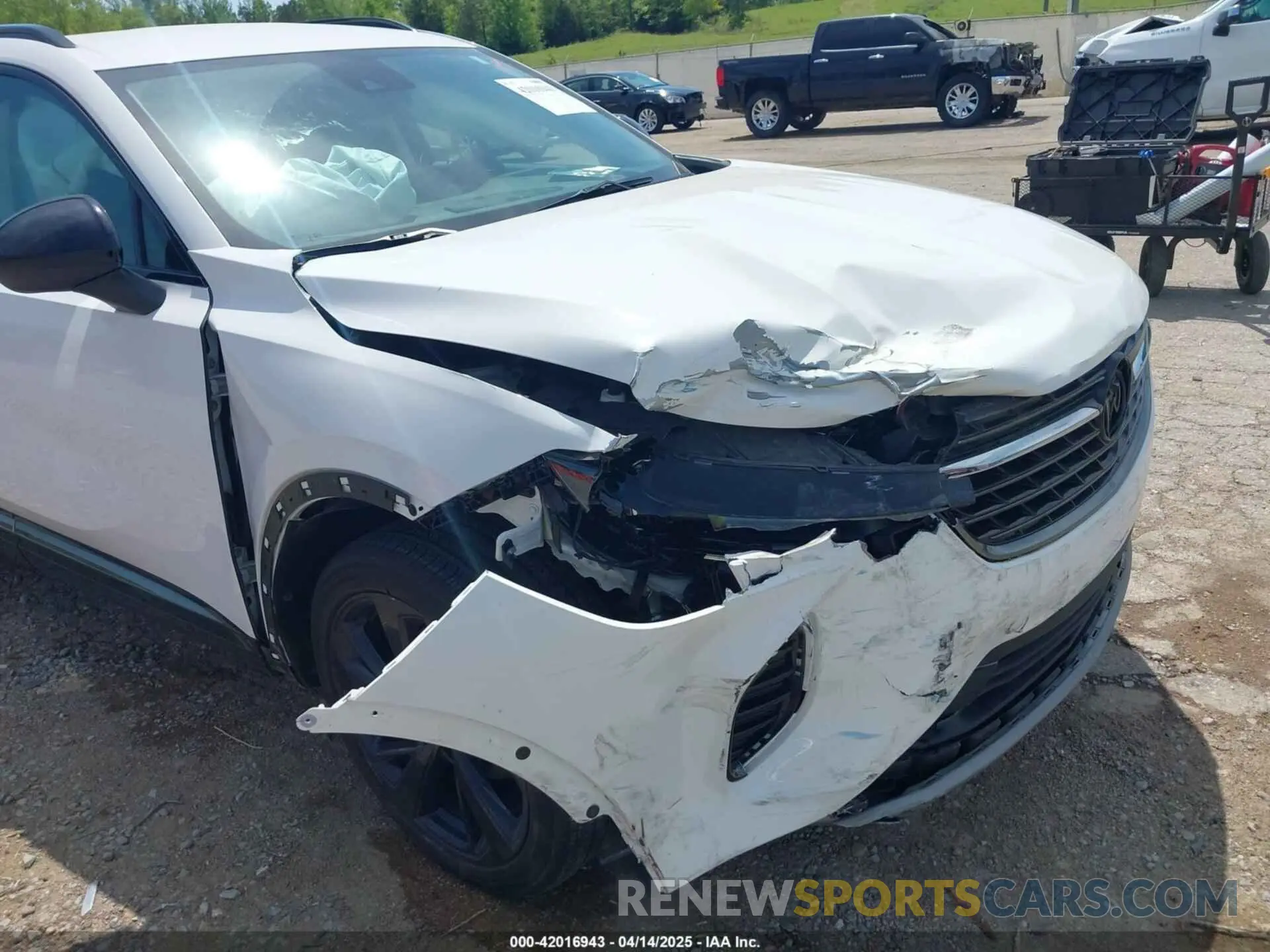 6 fotografías del automóvil dañado LRBFZNR42ND021501 BUICK ENVISION 2022
