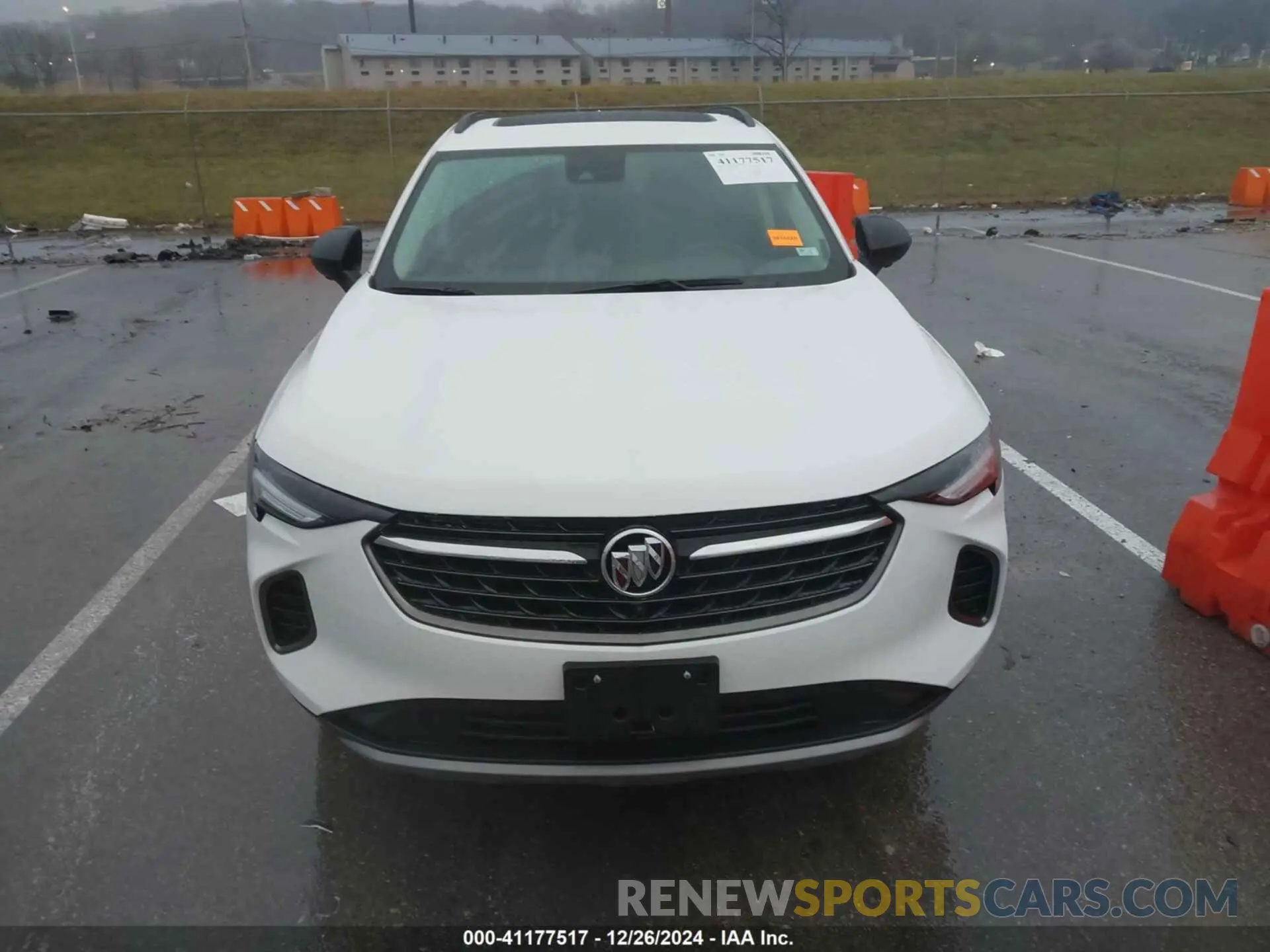 12 fotografías del automóvil dañado LRBFZNR43ND110042 BUICK ENVISION 2022
