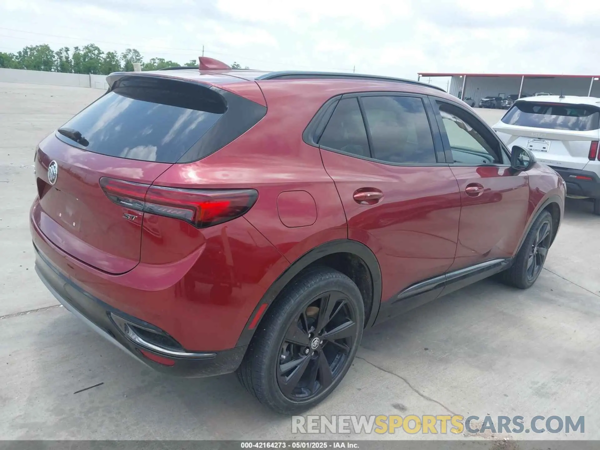 4 fotografías del automóvil dañado LRBFZNR48ND021633 BUICK ENVISION 2022