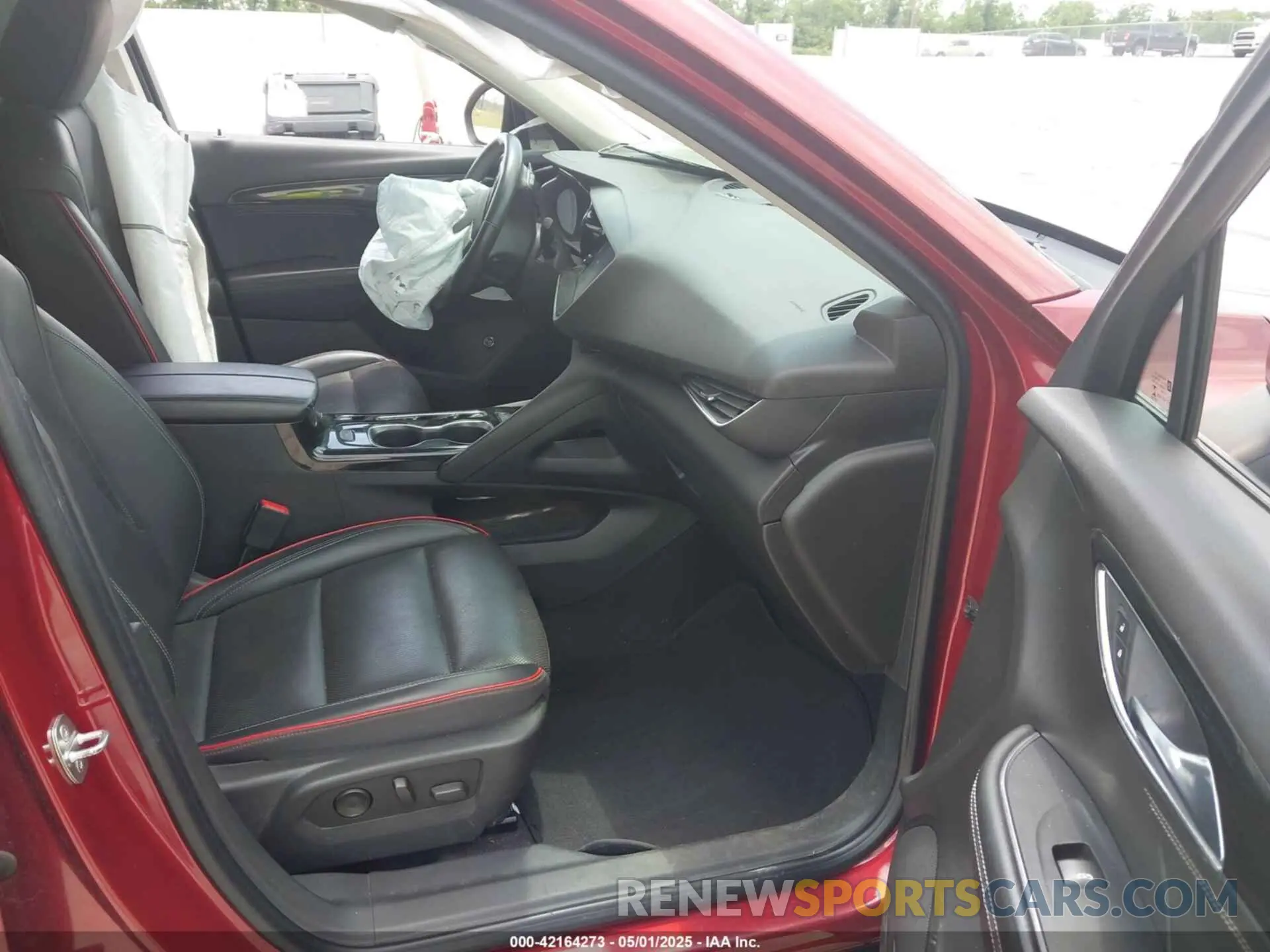 5 fotografías del automóvil dañado LRBFZNR48ND021633 BUICK ENVISION 2022