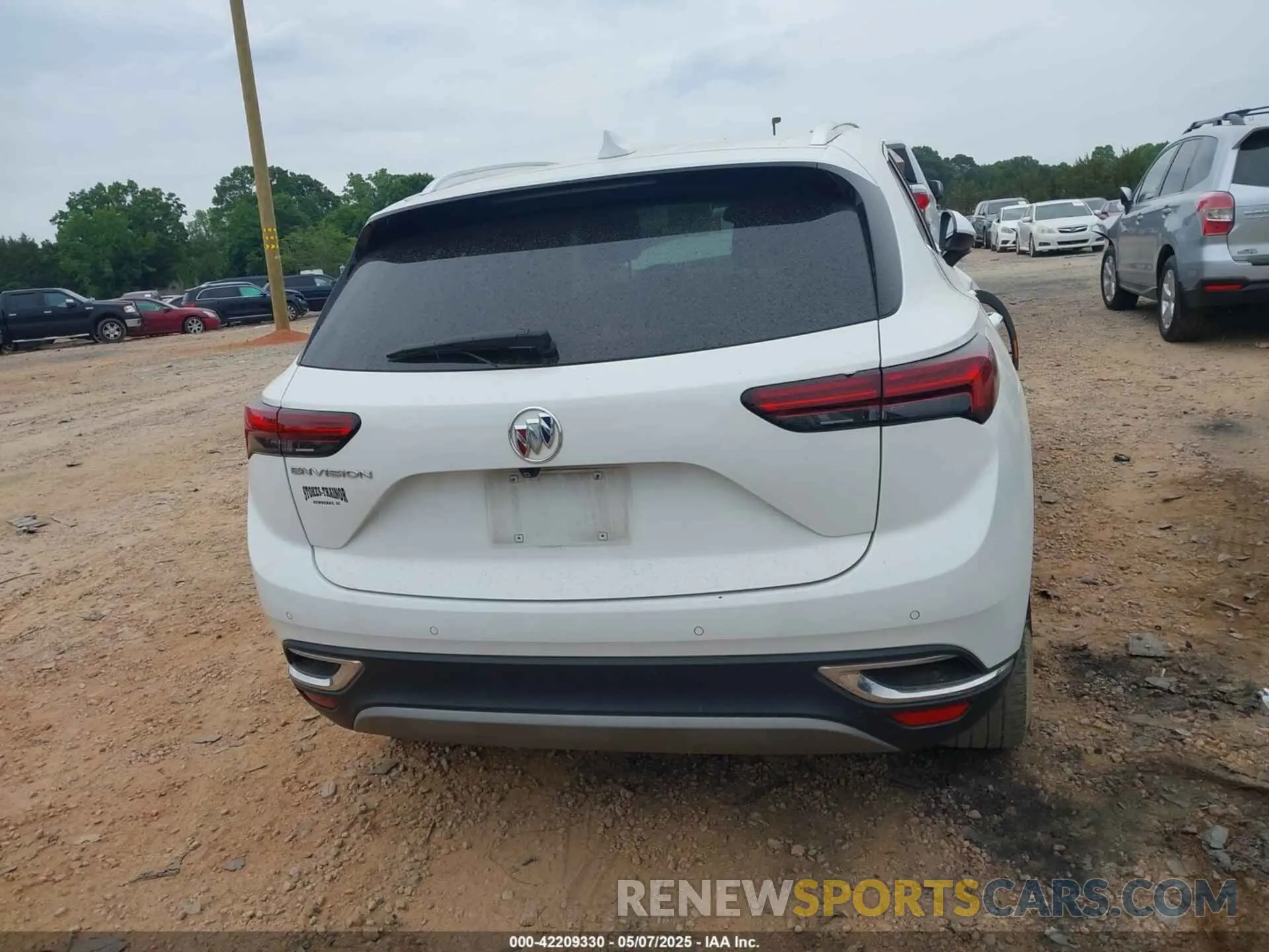 16 fotografías del automóvil dañado LRBFZNR4XND051345 BUICK ENVISION 2022