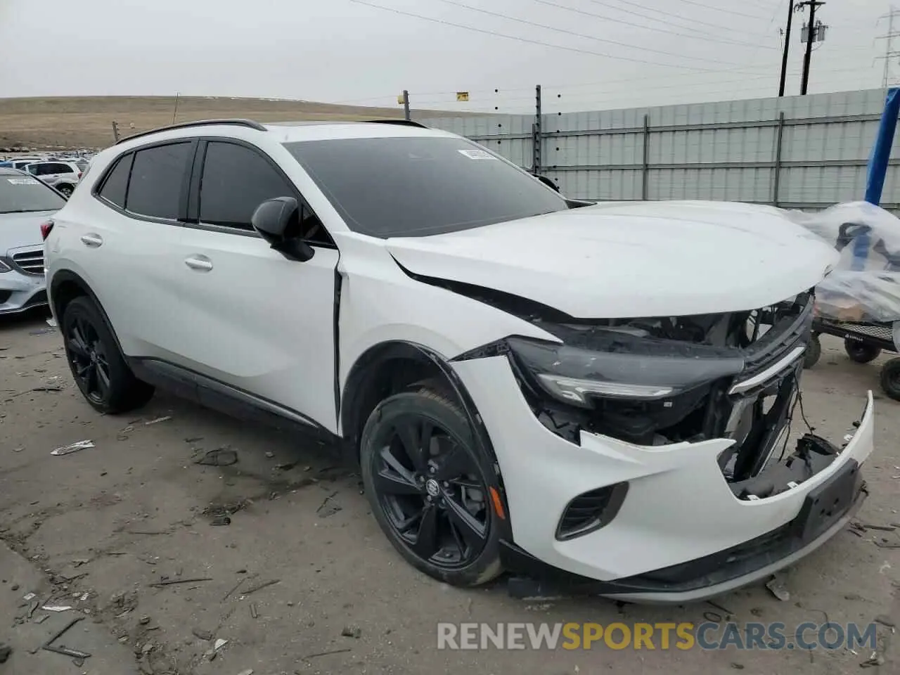 4 fotografías del automóvil dañado LRBFZPR4XND110227 BUICK ENVISION 2022