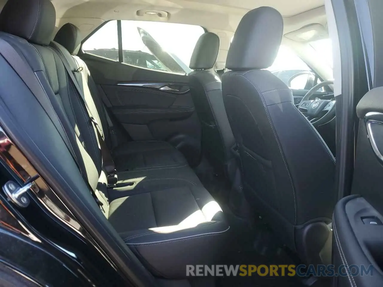 10 fotografías del automóvil dañado LRBFZPR4XND128890 BUICK ENVISION 2022