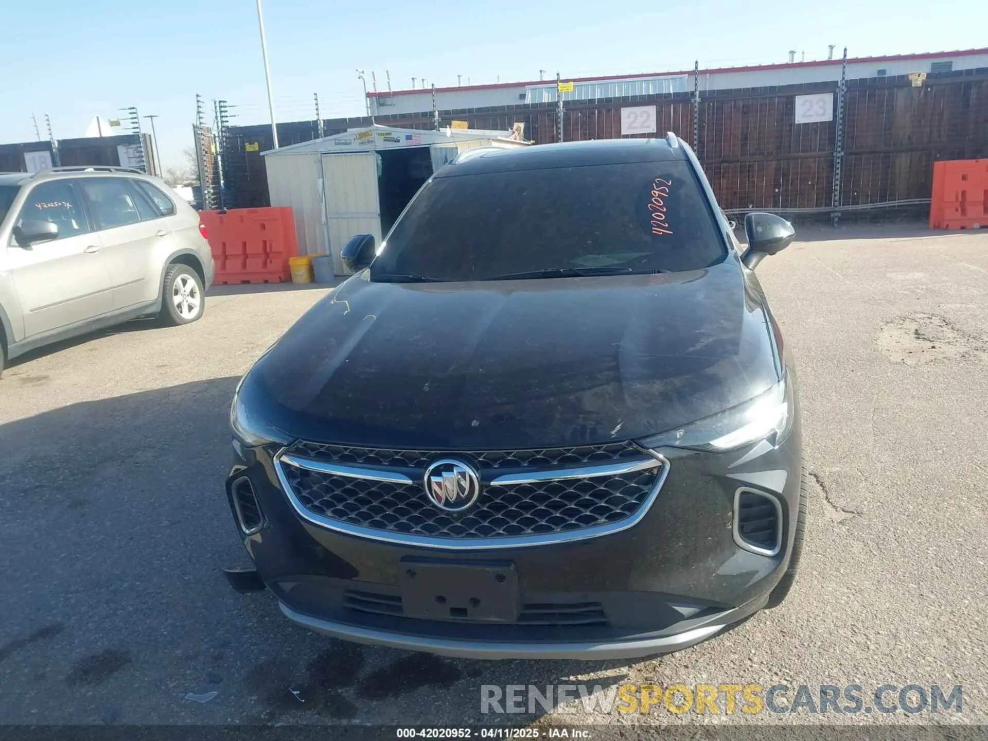 12 fotografías del automóvil dañado LRBFZSR45ND077205 BUICK ENVISION 2022