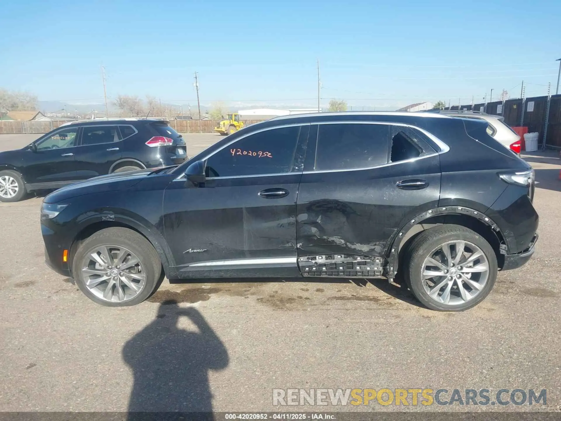 14 fotografías del automóvil dañado LRBFZSR45ND077205 BUICK ENVISION 2022