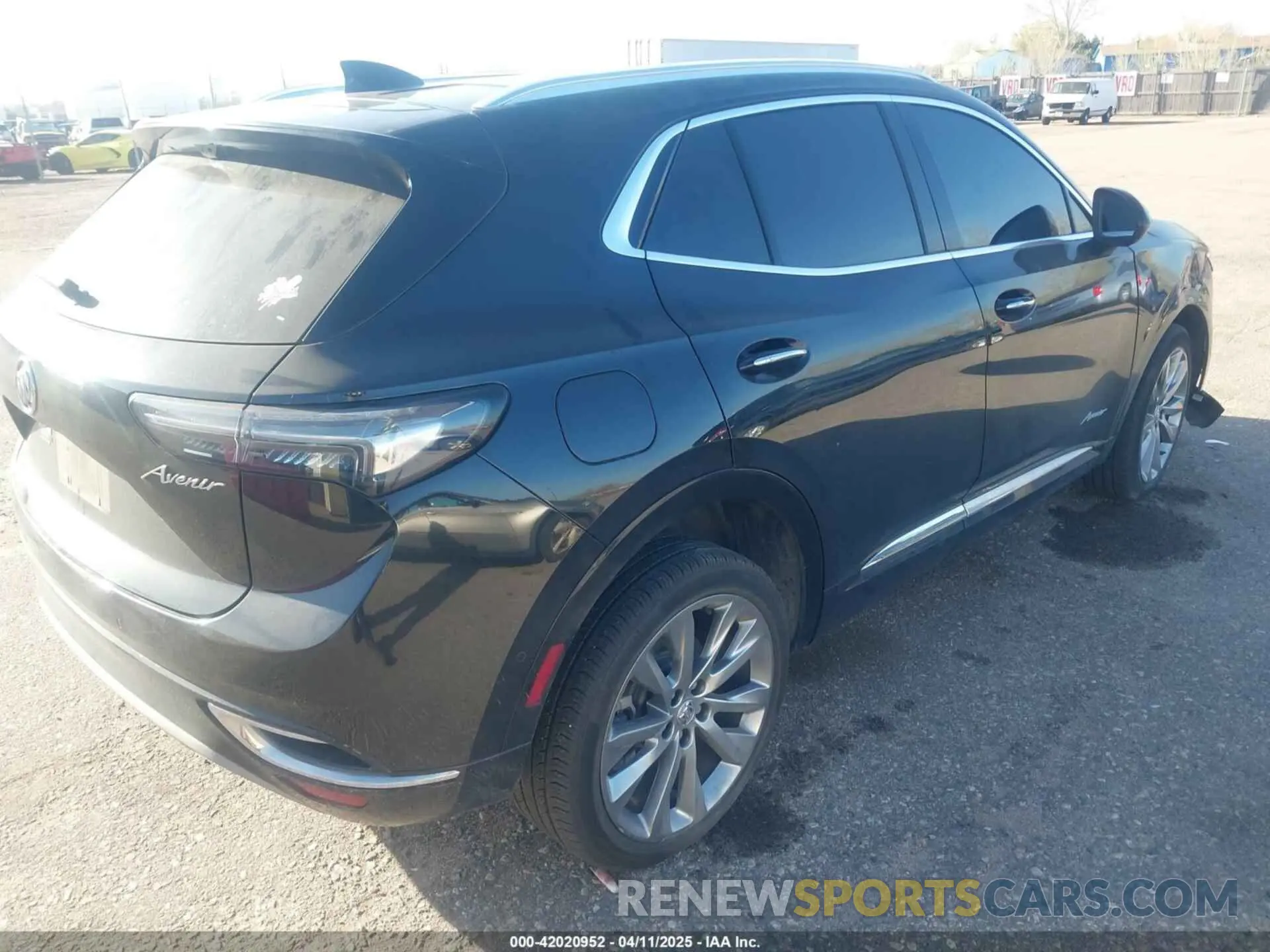 4 fotografías del automóvil dañado LRBFZSR45ND077205 BUICK ENVISION 2022