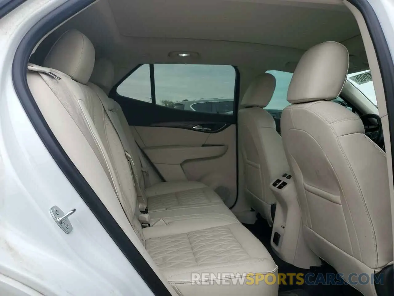 11 fotografías del automóvil dañado LRBFZSR48ND015376 BUICK ENVISION 2022