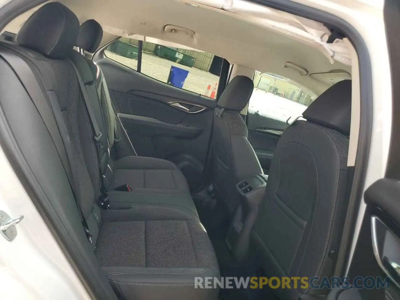 10 fotografías del automóvil dañado LRBAZLR41PD025556 BUICK ENVISION 2023