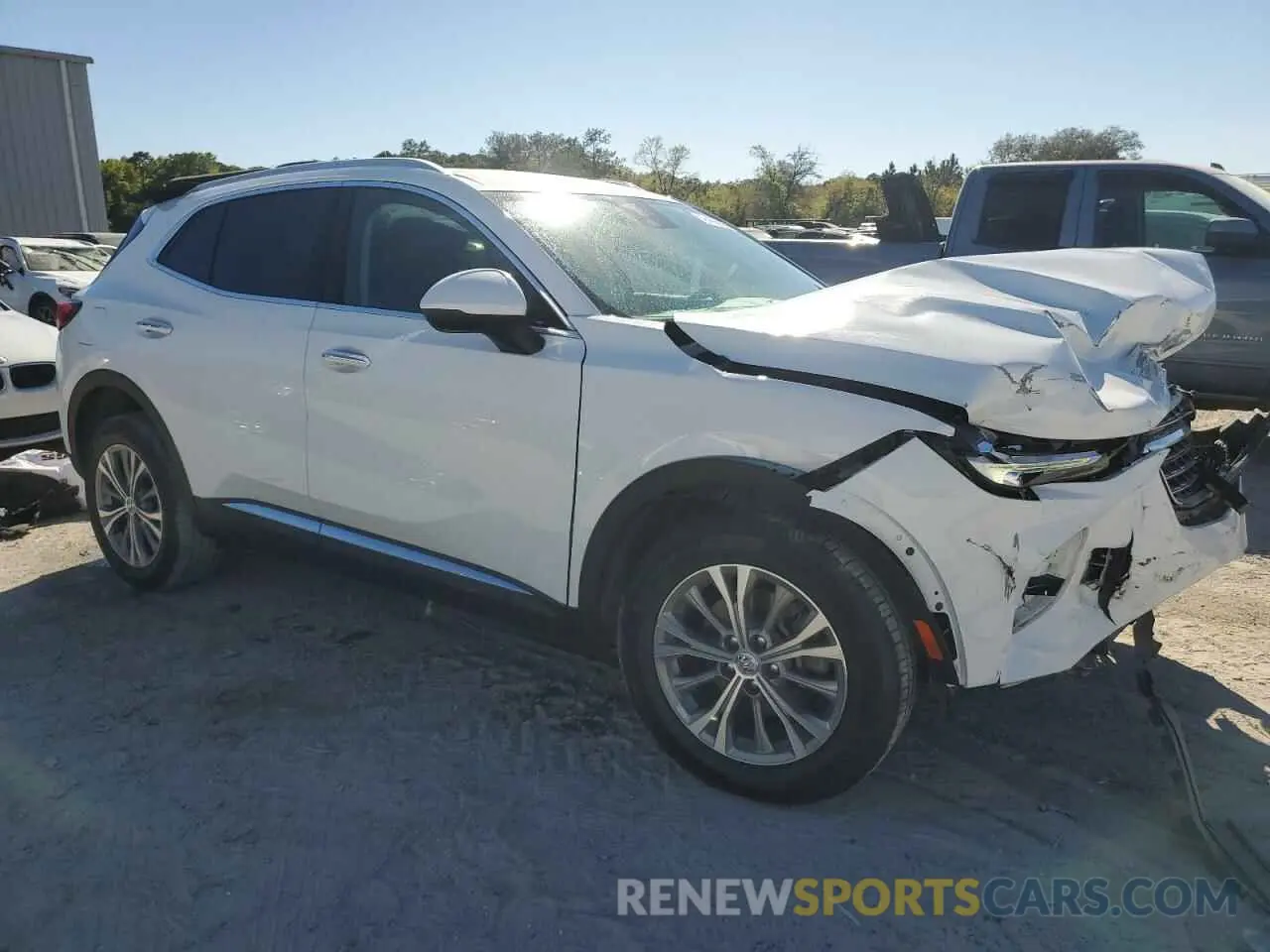 4 fotografías del automóvil dañado LRBAZLR41PD038601 BUICK ENVISION 2023