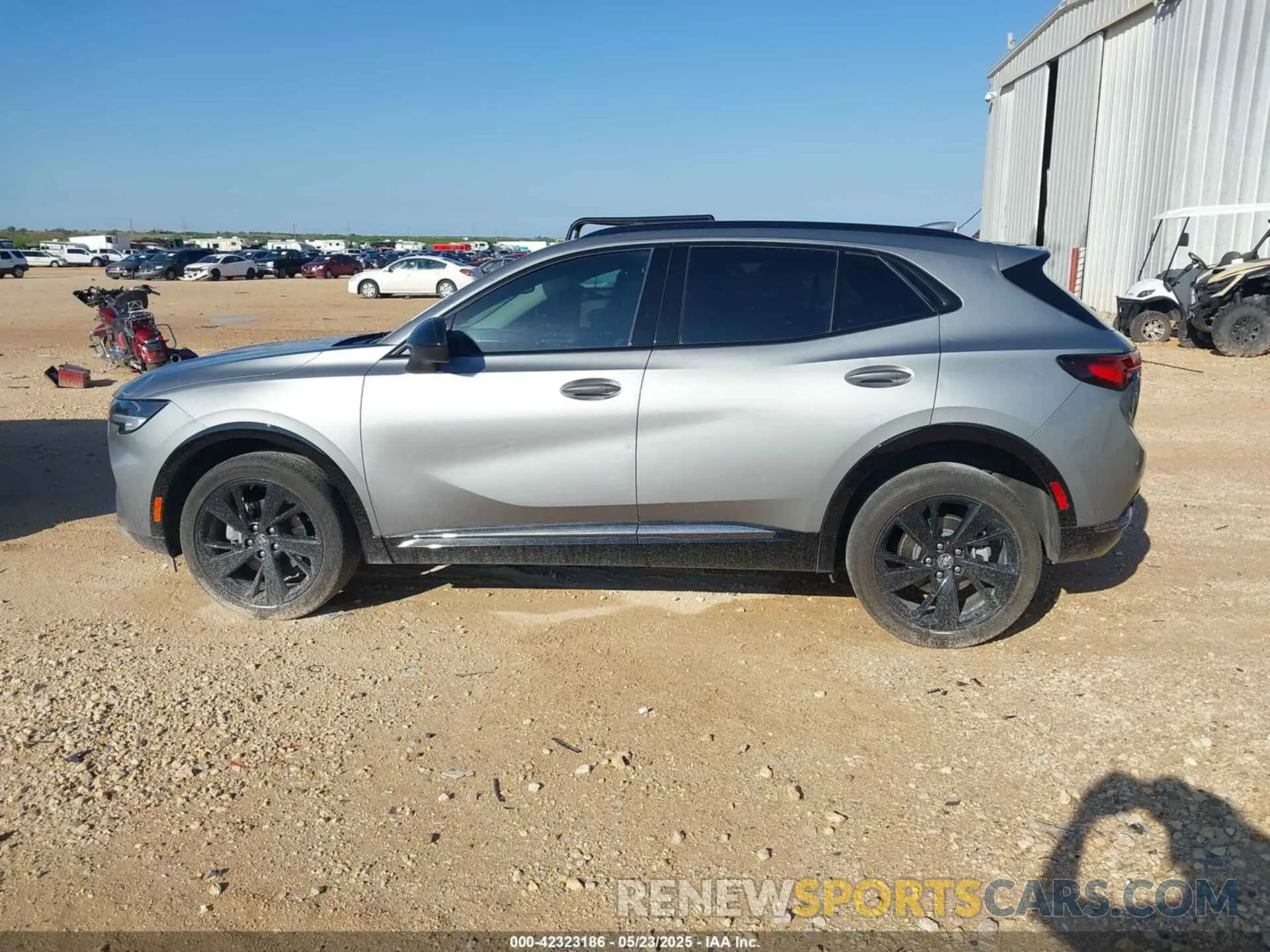 14 fotografías del automóvil dañado LRBAZLR43PD143821 BUICK ENVISION 2023