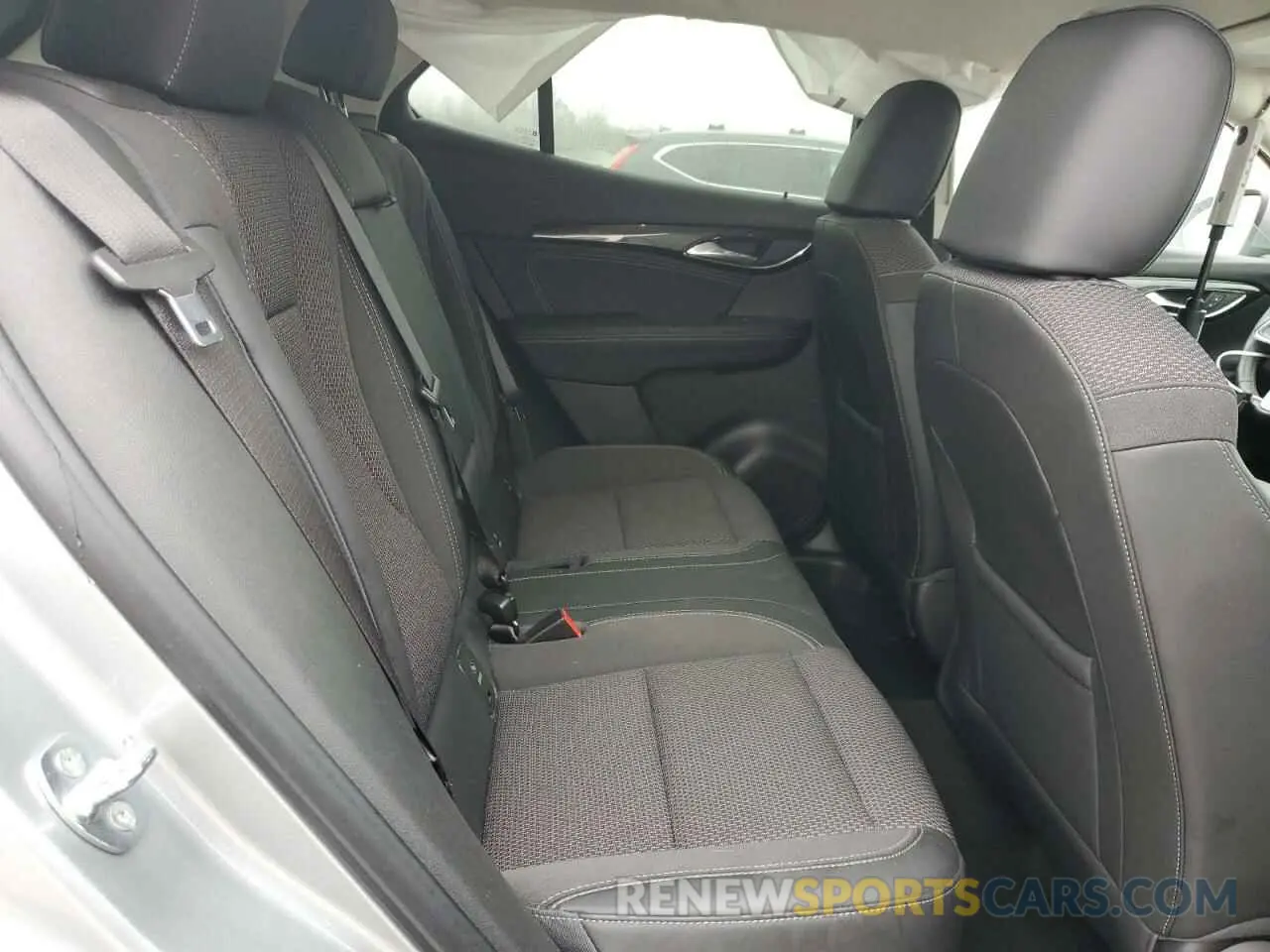 11 fotografías del automóvil dañado LRBAZLR46PD097434 BUICK ENVISION 2023