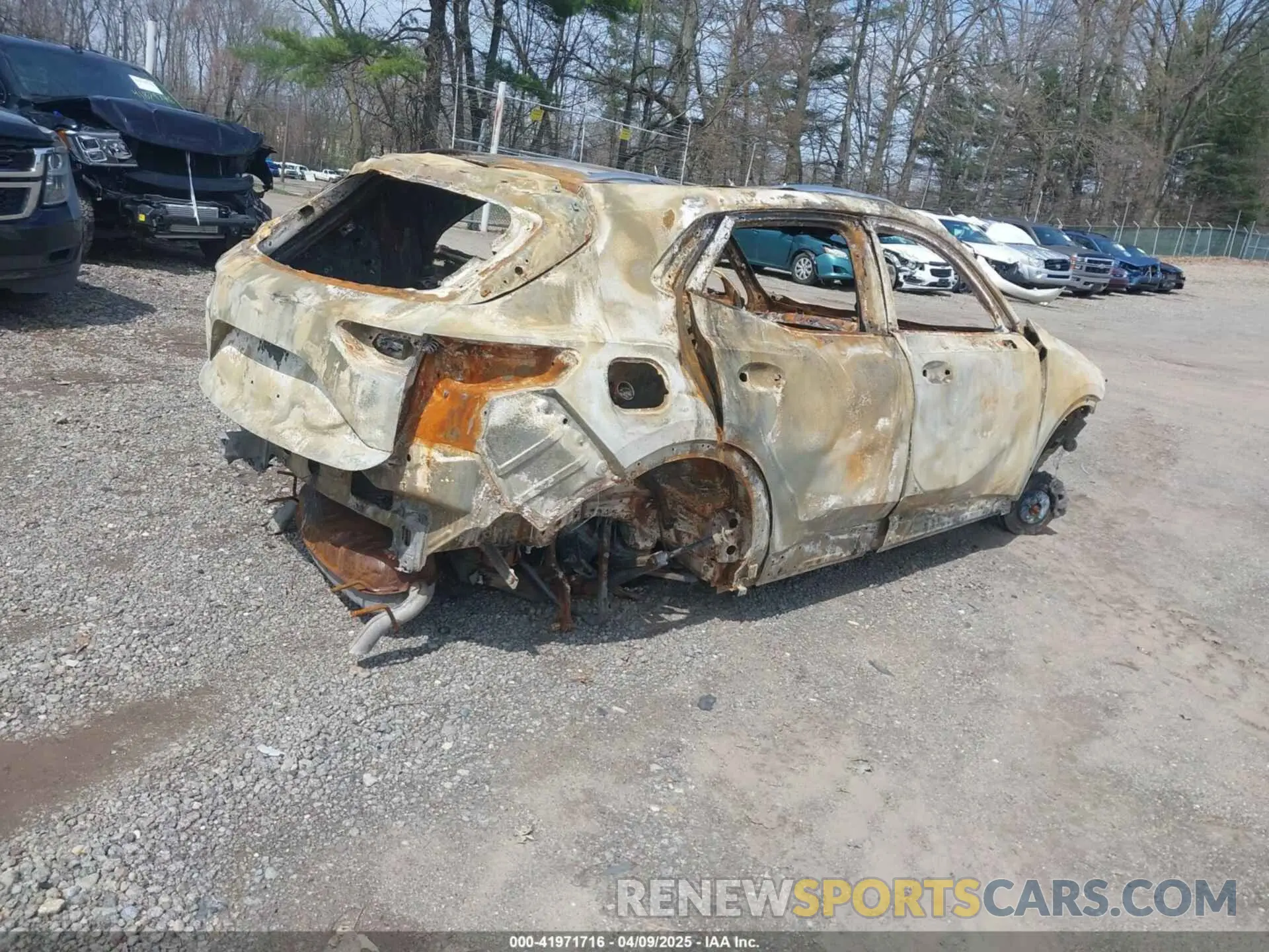 4 fotografías del automóvil dañado LRBFZMR41PD199137 BUICK ENVISION 2023
