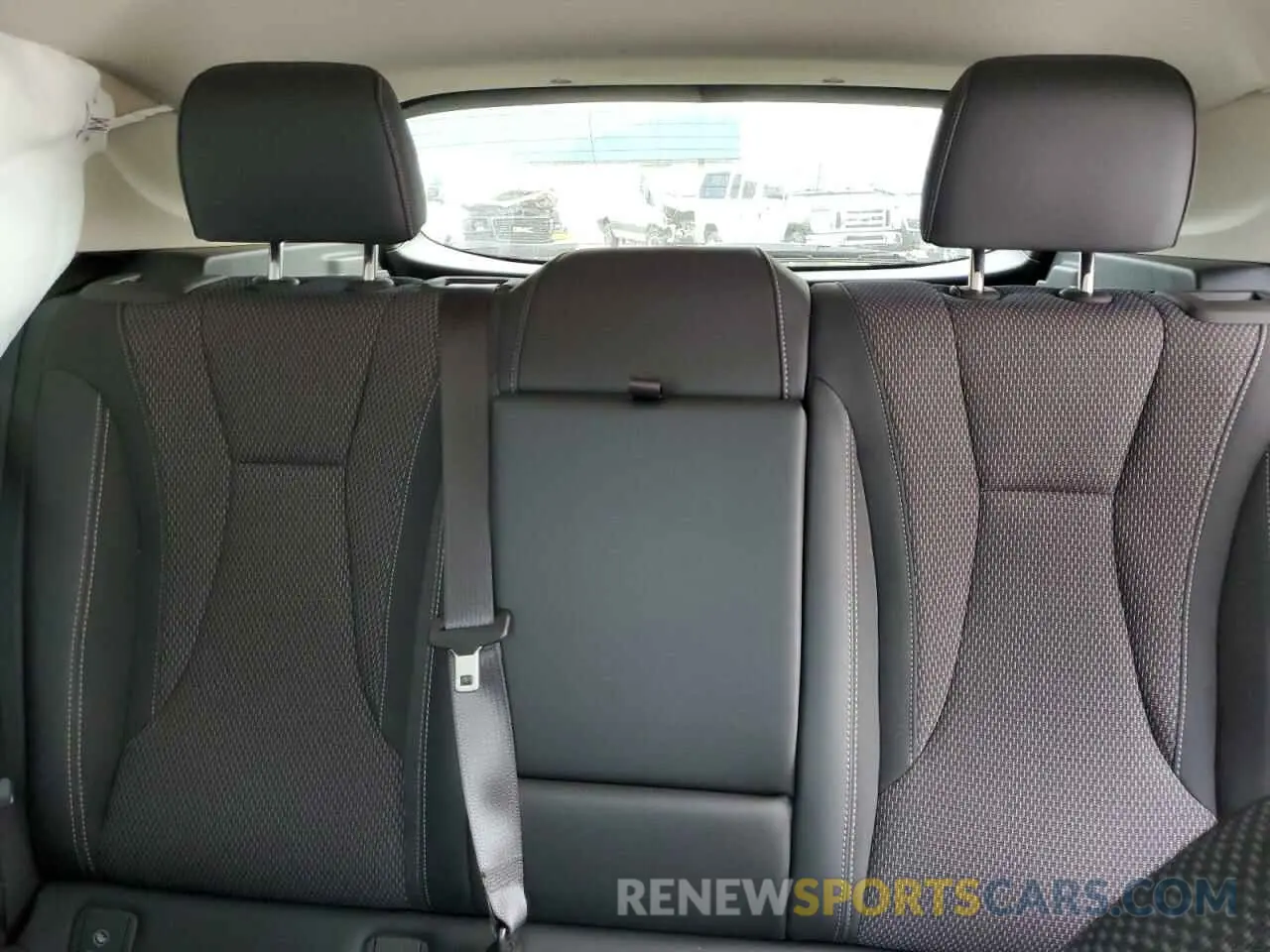 10 fotografías del automóvil dañado LRBFZMR44PD078649 BUICK ENVISION 2023