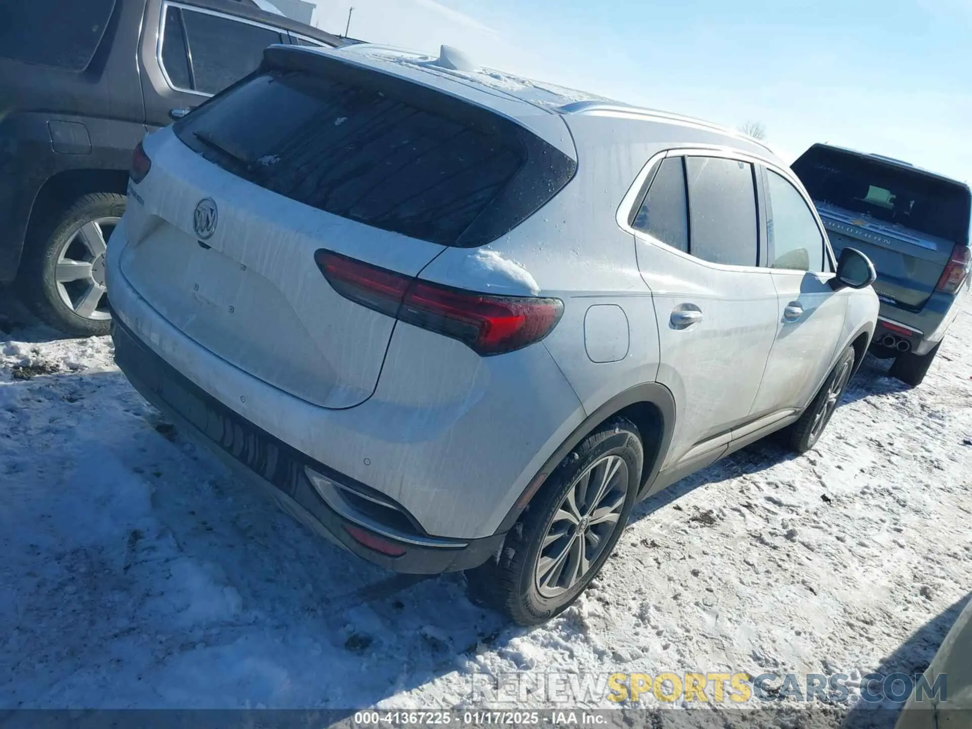 4 fotografías del automóvil dañado LRBFZMR45PD019996 BUICK ENVISION 2023