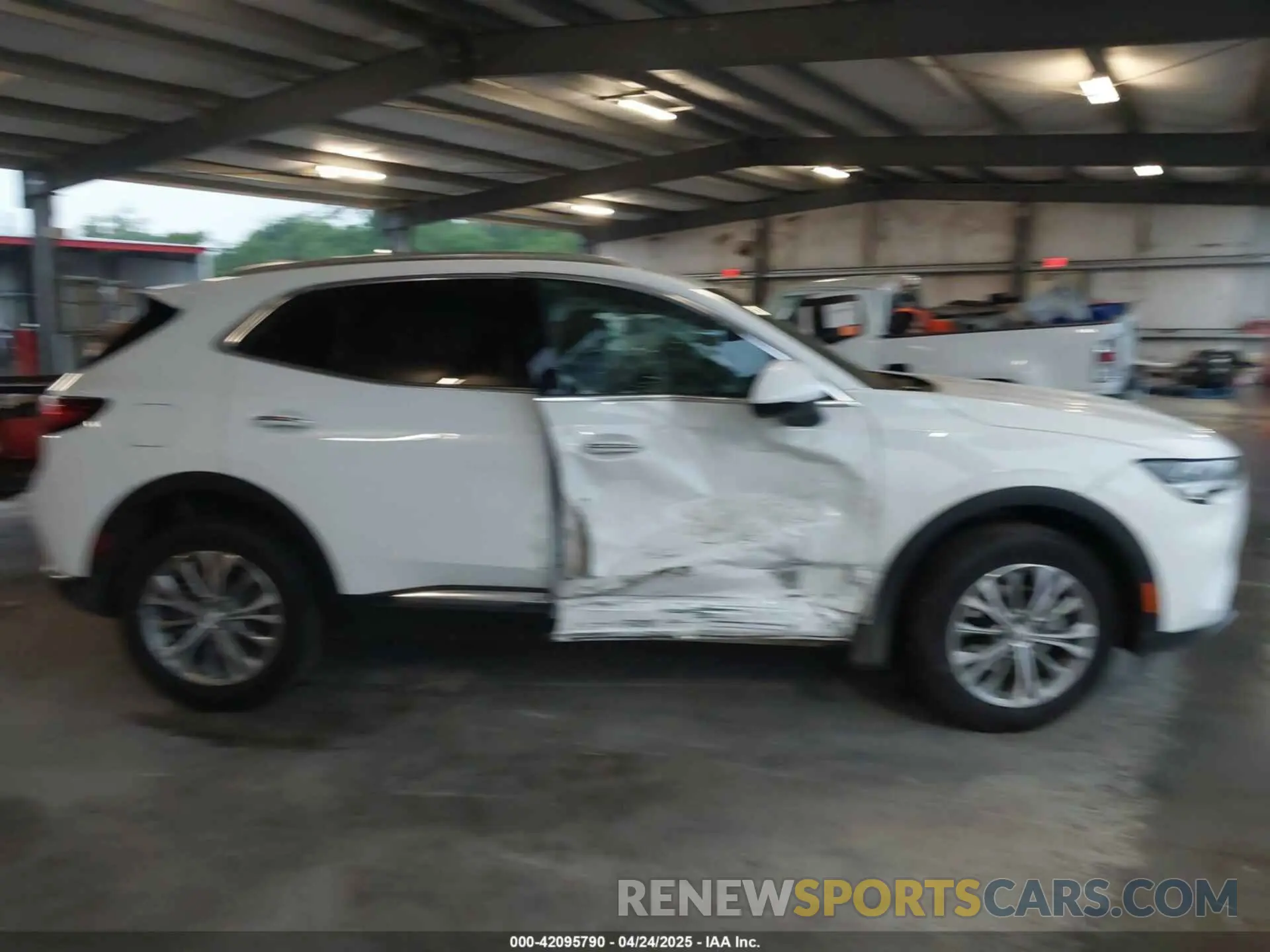 13 fotografías del automóvil dañado LRBFZMR45PD203805 BUICK ENVISION 2023