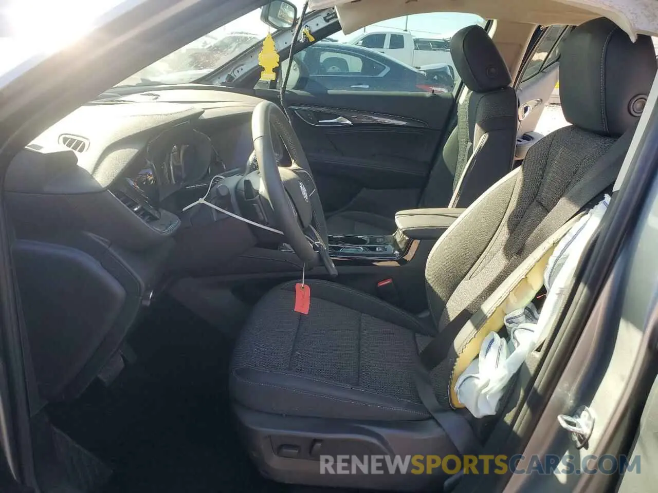 7 fotografías del automóvil dañado LRBFZMR46PD195083 BUICK ENVISION 2023