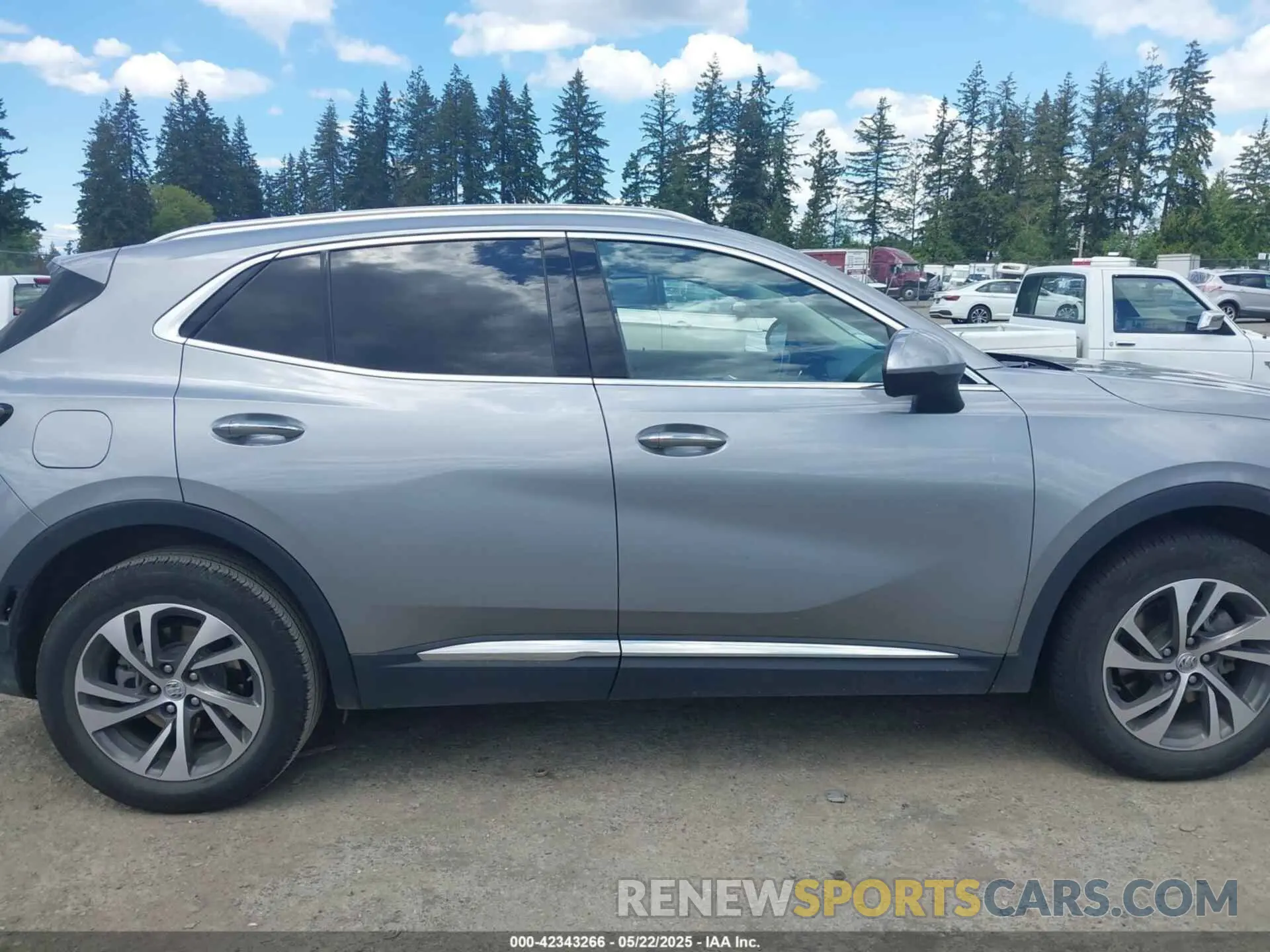 14 fotografías del automóvil dañado LRBFZNR40PD086284 BUICK ENVISION 2023