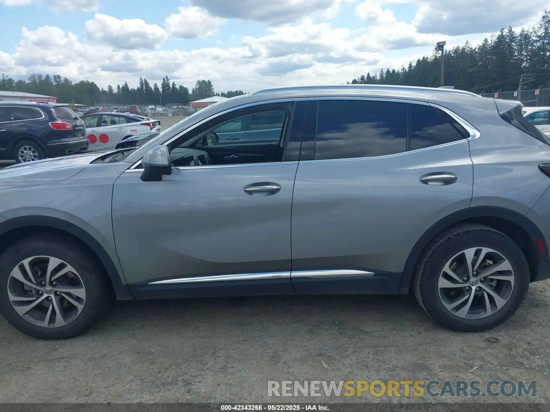 15 fotografías del automóvil dañado LRBFZNR40PD086284 BUICK ENVISION 2023