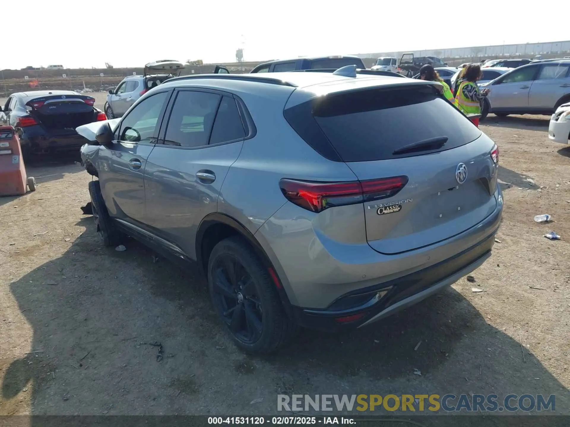 3 fotografías del automóvil dañado LRBFZNR41PD036719 BUICK ENVISION 2023