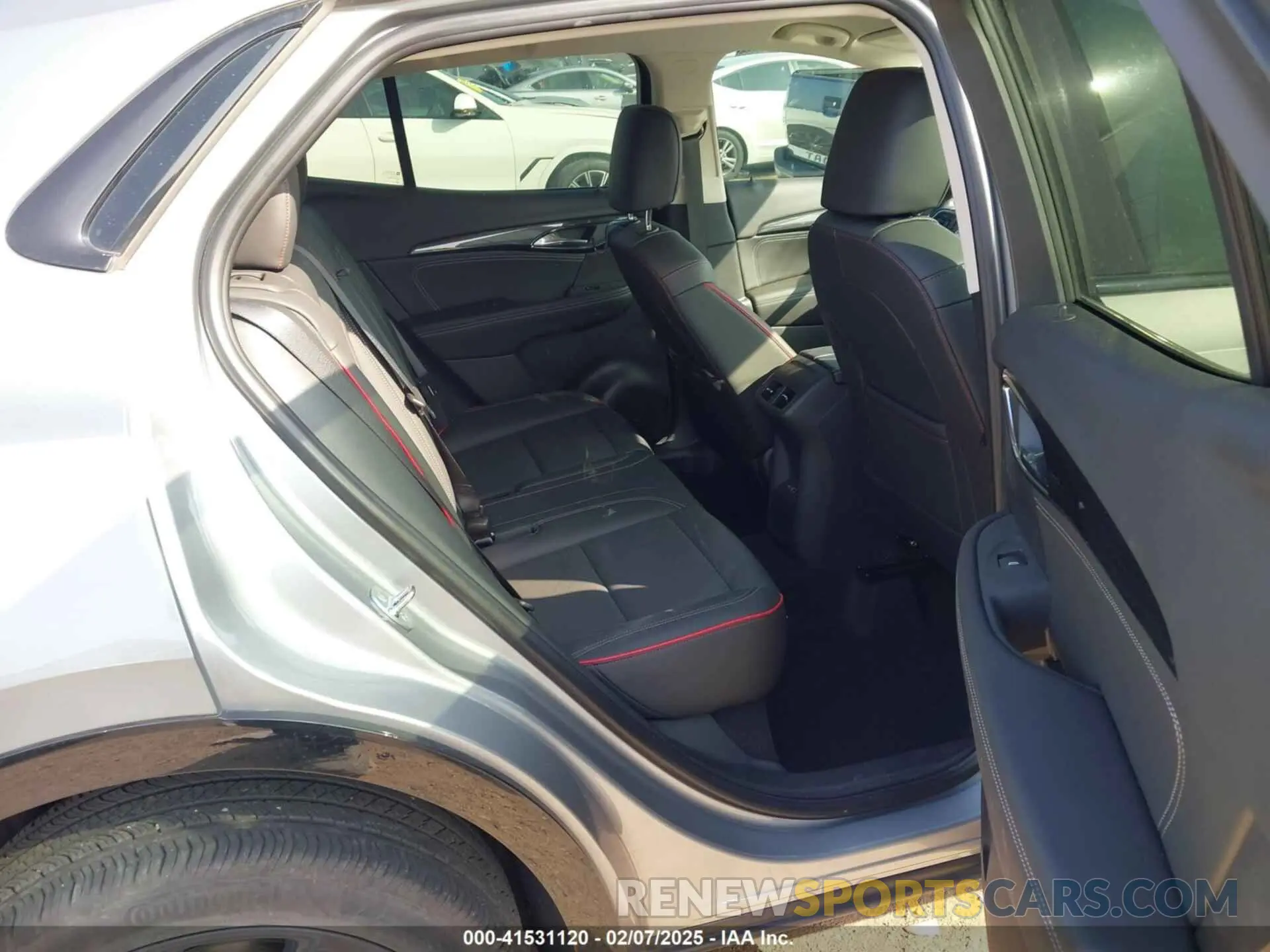8 fotografías del automóvil dañado LRBFZNR41PD036719 BUICK ENVISION 2023