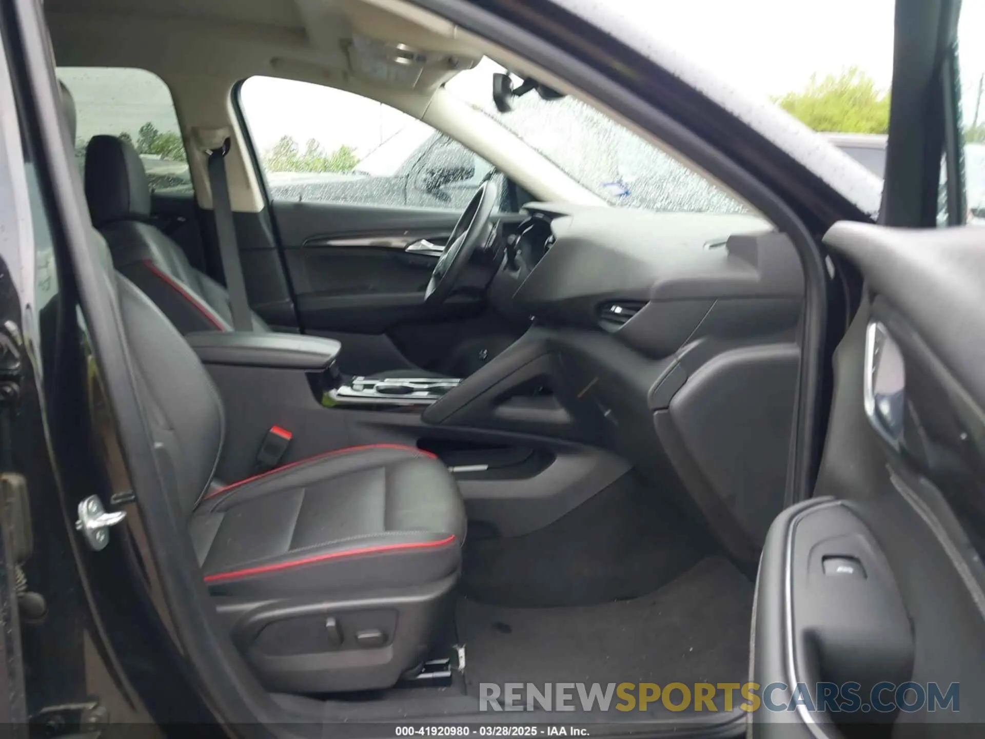 5 fotografías del automóvil dañado LRBFZNR43PD057121 BUICK ENVISION 2023