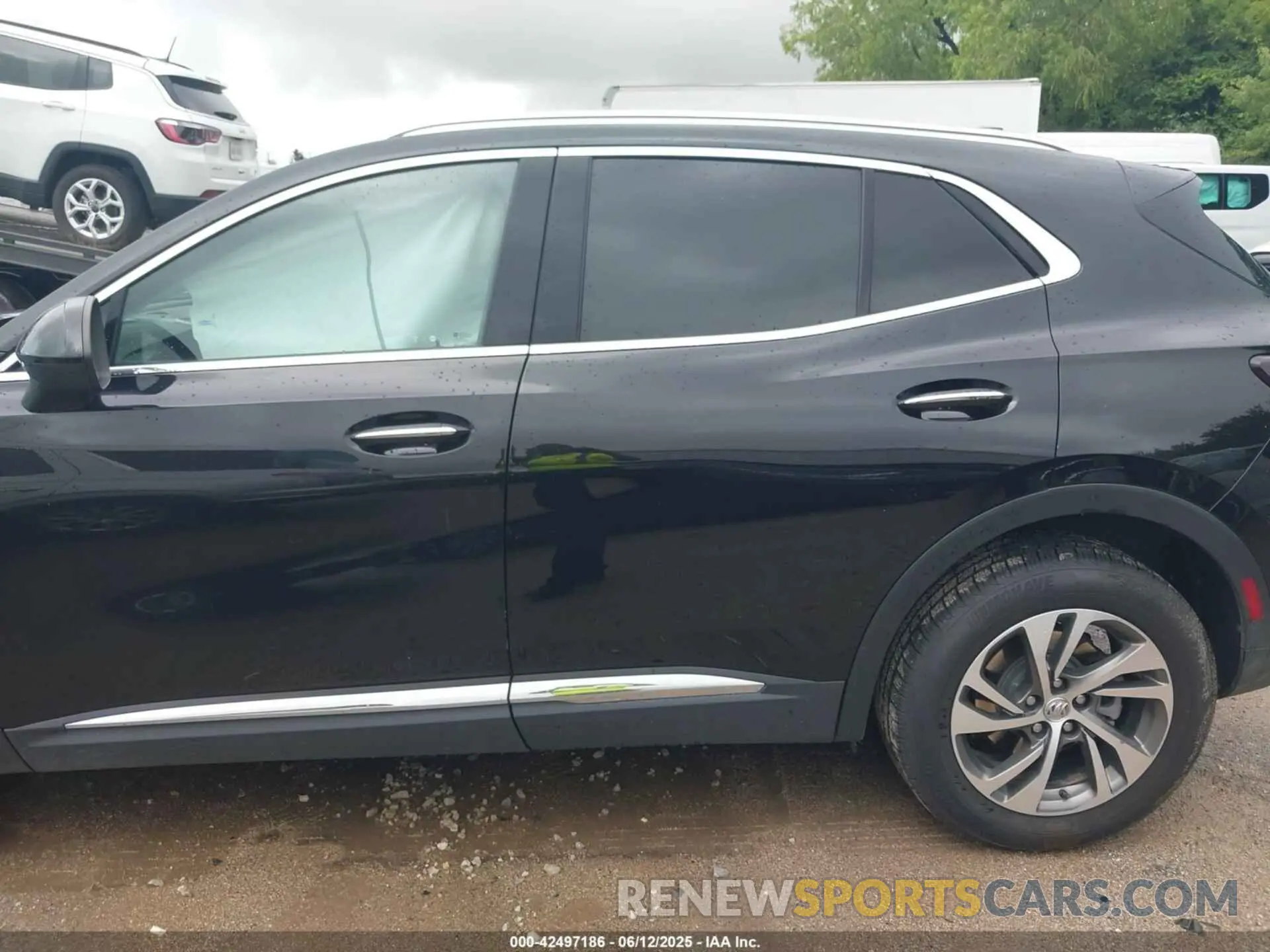 14 fotografías del automóvil dañado LRBFZNR44PD078544 BUICK ENVISION 2023