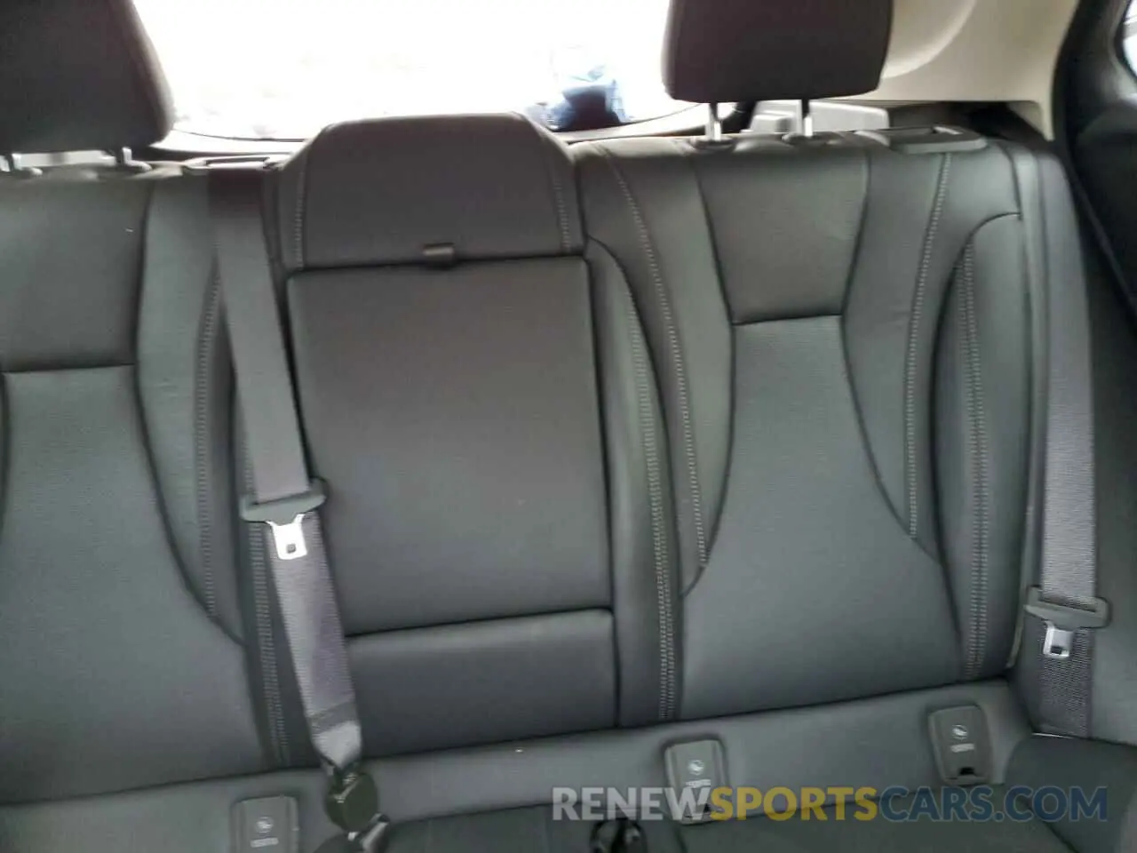 10 fotografías del automóvil dañado LRBFZNR46PD061096 BUICK ENVISION 2023