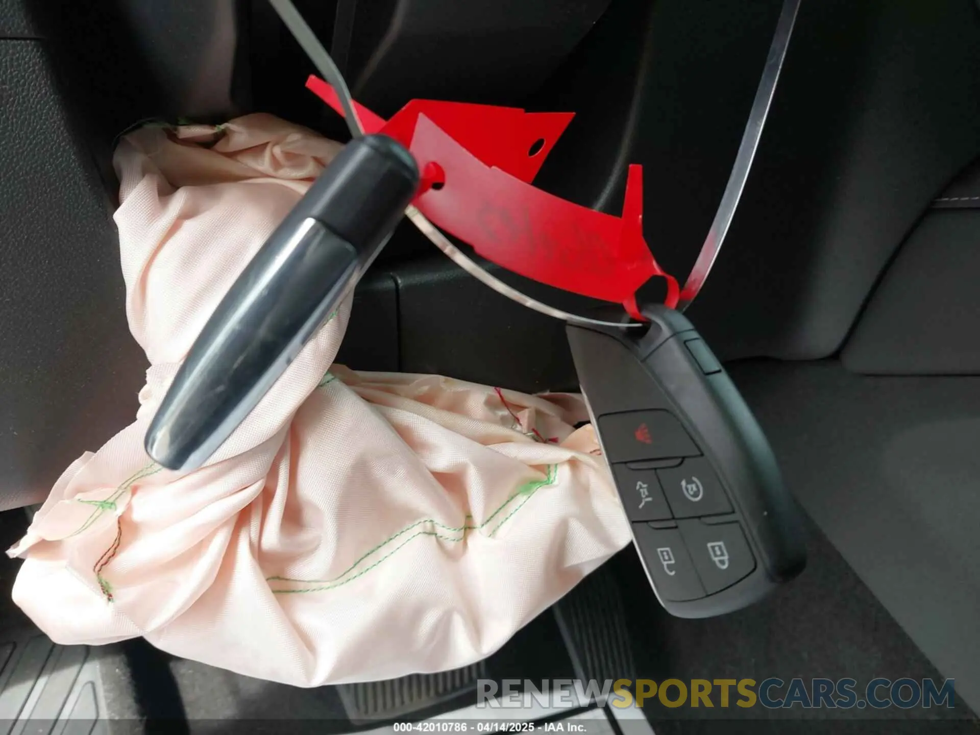 11 fotografías del automóvil dañado LRBFZNR47PD035073 BUICK ENVISION 2023