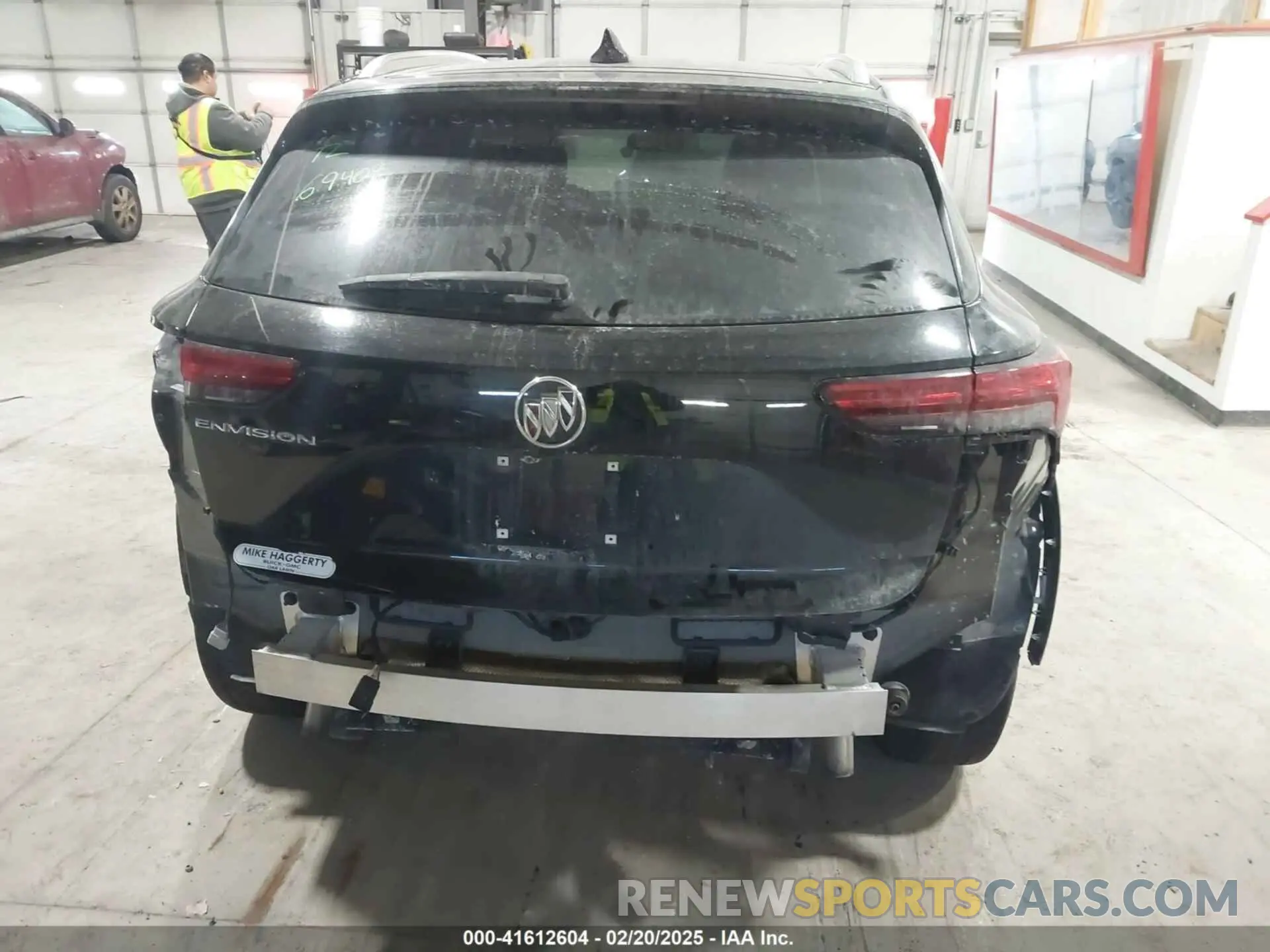 21 fotografías del automóvil dañado LRBFZNR47PD035820 BUICK ENVISION 2023