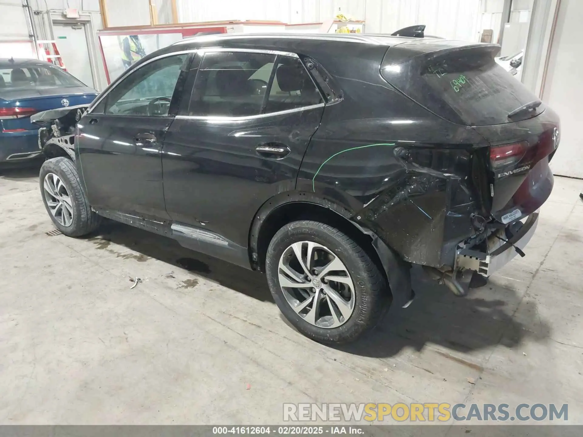 3 fotografías del automóvil dañado LRBFZNR47PD035820 BUICK ENVISION 2023