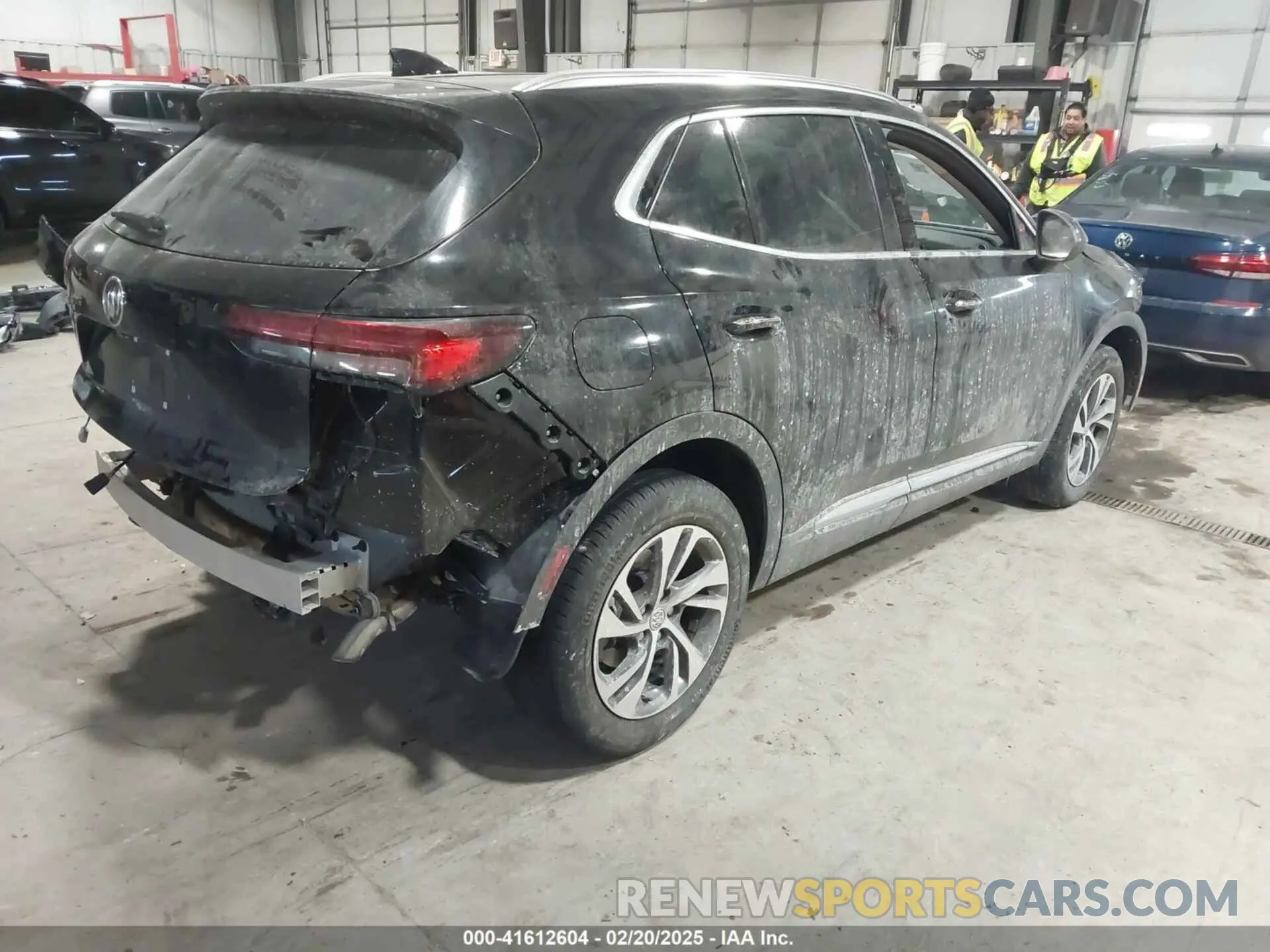 4 fotografías del automóvil dañado LRBFZNR47PD035820 BUICK ENVISION 2023