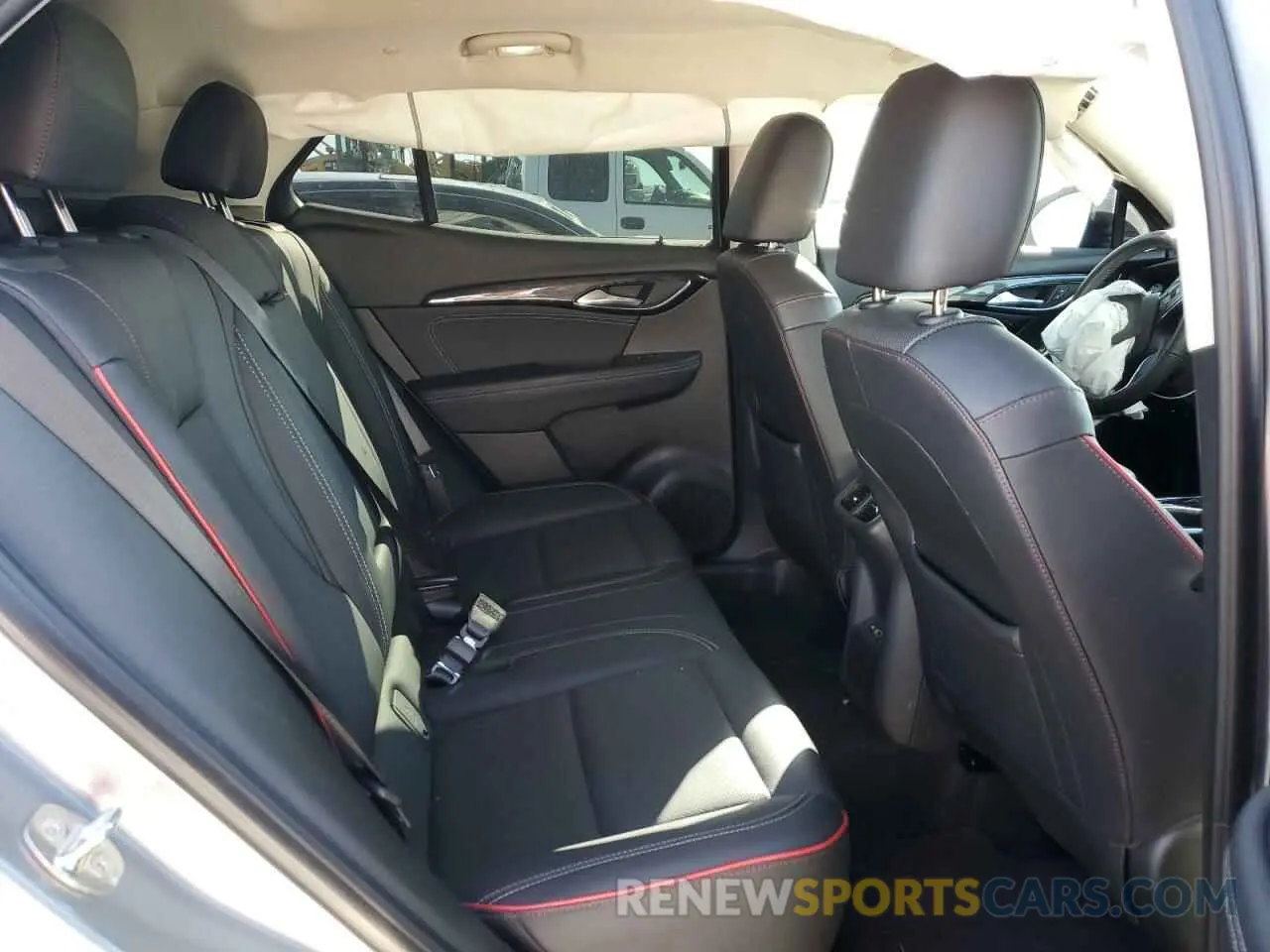 11 fotografías del automóvil dañado LRBFZNR48PD019867 BUICK ENVISION 2023
