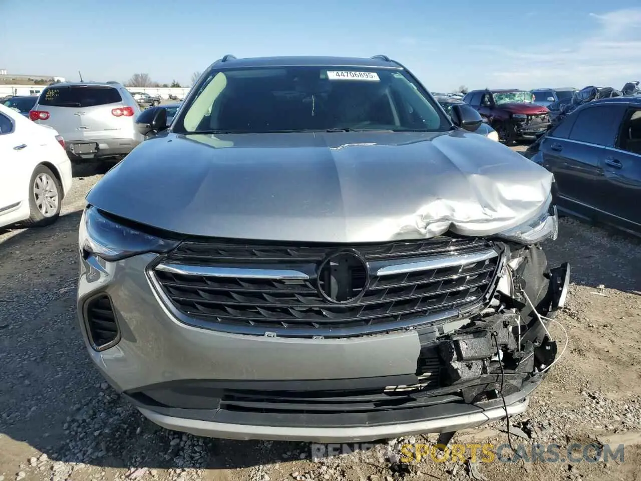 5 fotografías del automóvil dañado LRBFZNR48PD019867 BUICK ENVISION 2023