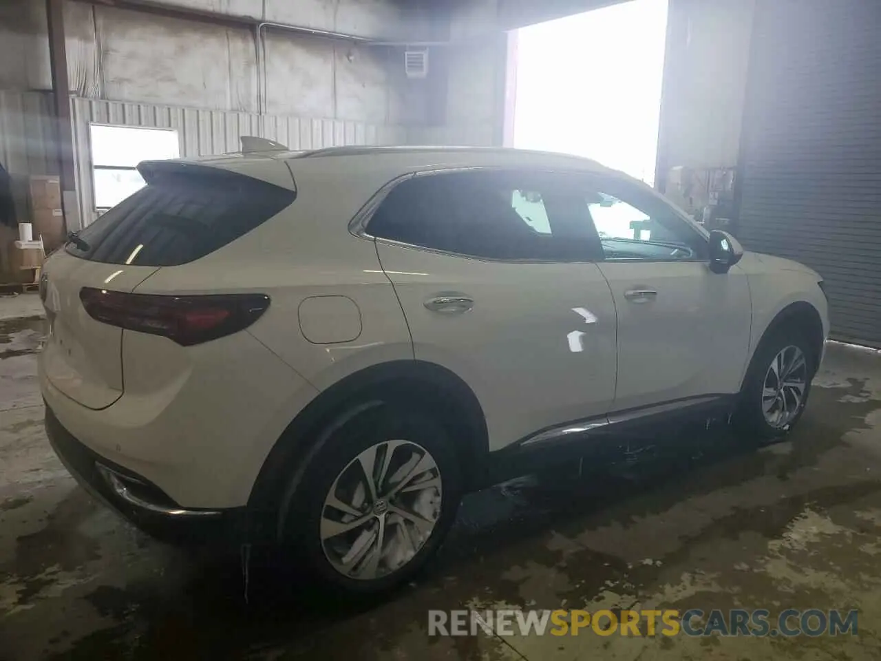 3 fotografías del automóvil dañado LRBFZNR48PD075730 BUICK ENVISION 2023
