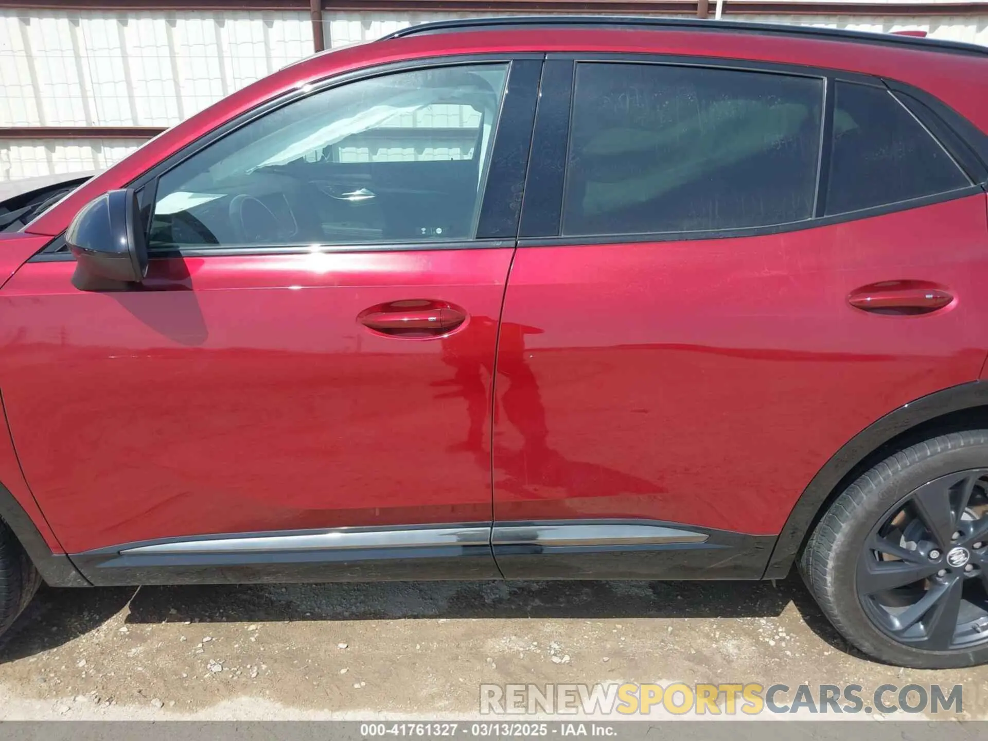 14 fotografías del automóvil dañado LRBFZNR49PD019652 BUICK ENVISION 2023