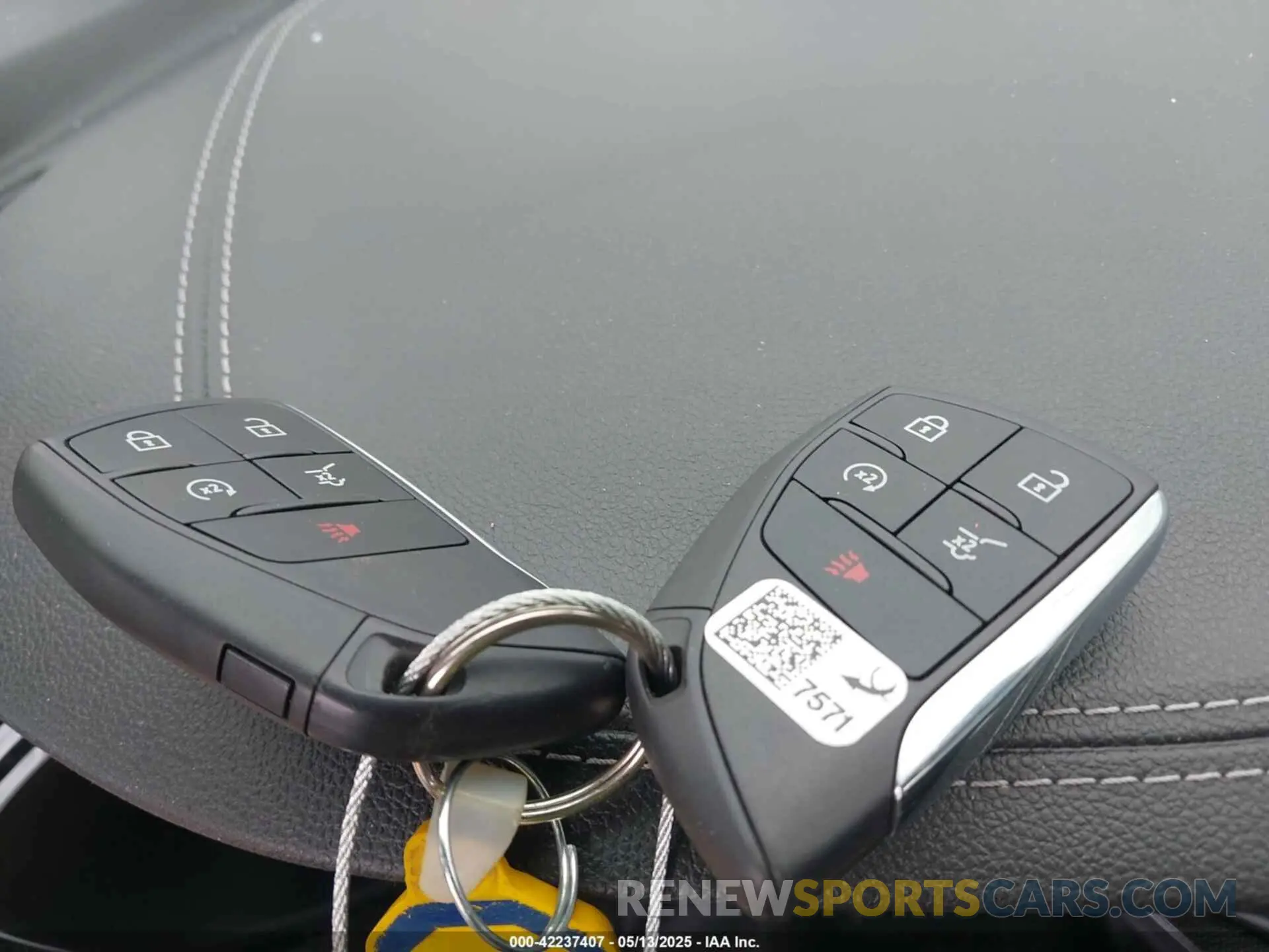 11 fotografías del automóvil dañado LRBFZNR49PD056328 BUICK ENVISION 2023