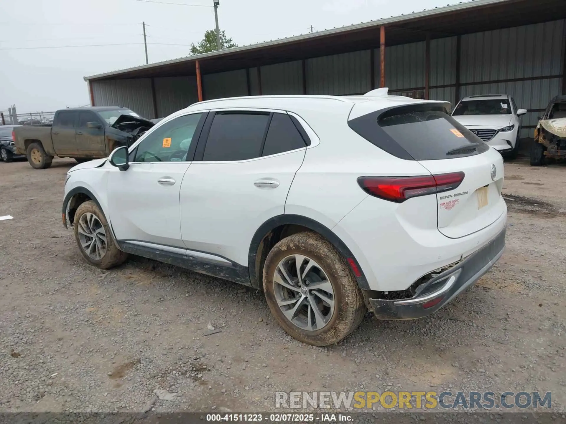 3 fotografías del automóvil dañado LRBFZNR4XPD023807 BUICK ENVISION 2023