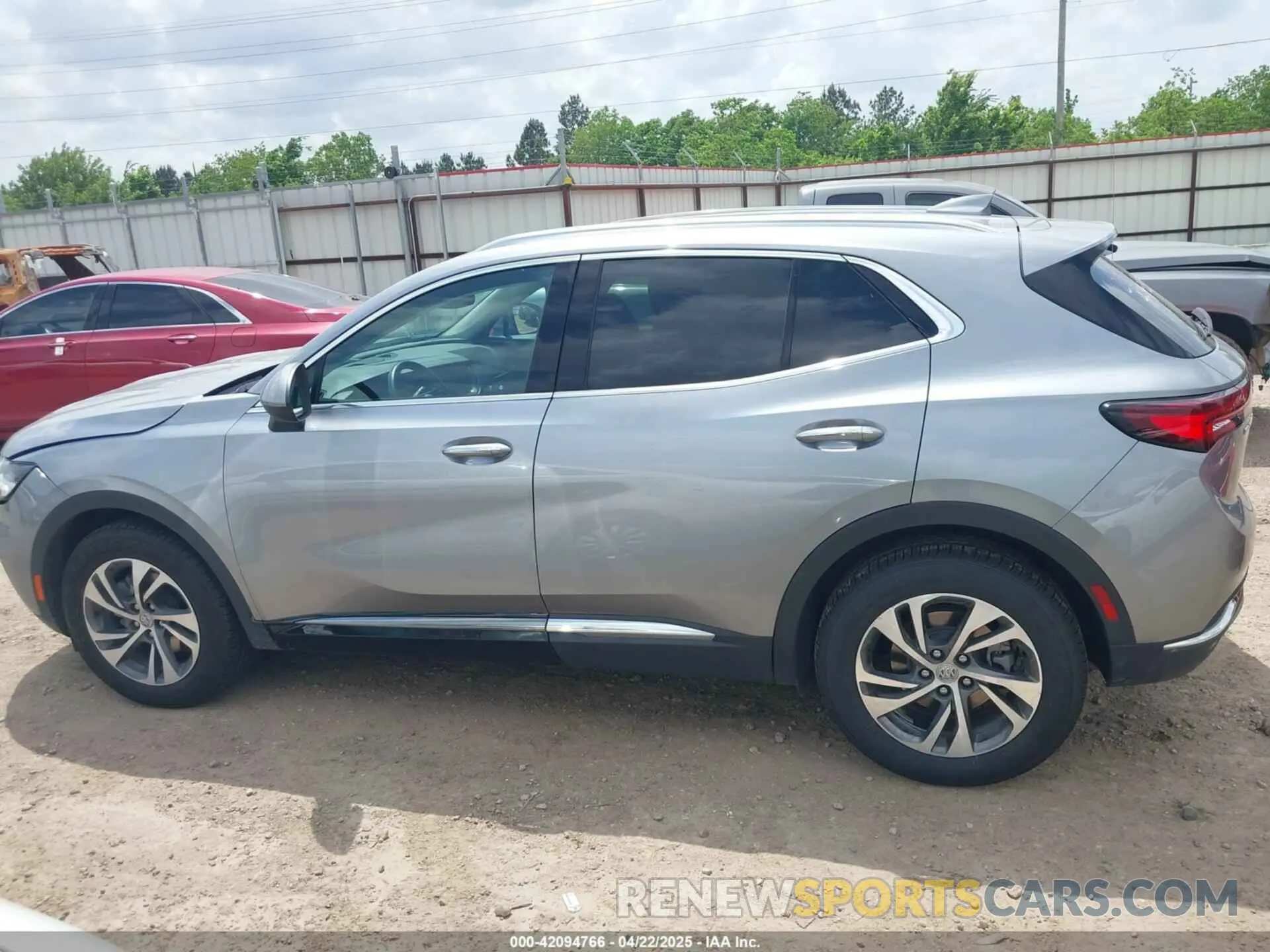 14 fotografías del automóvil dañado LRBFZNR4XPD056225 BUICK ENVISION 2023