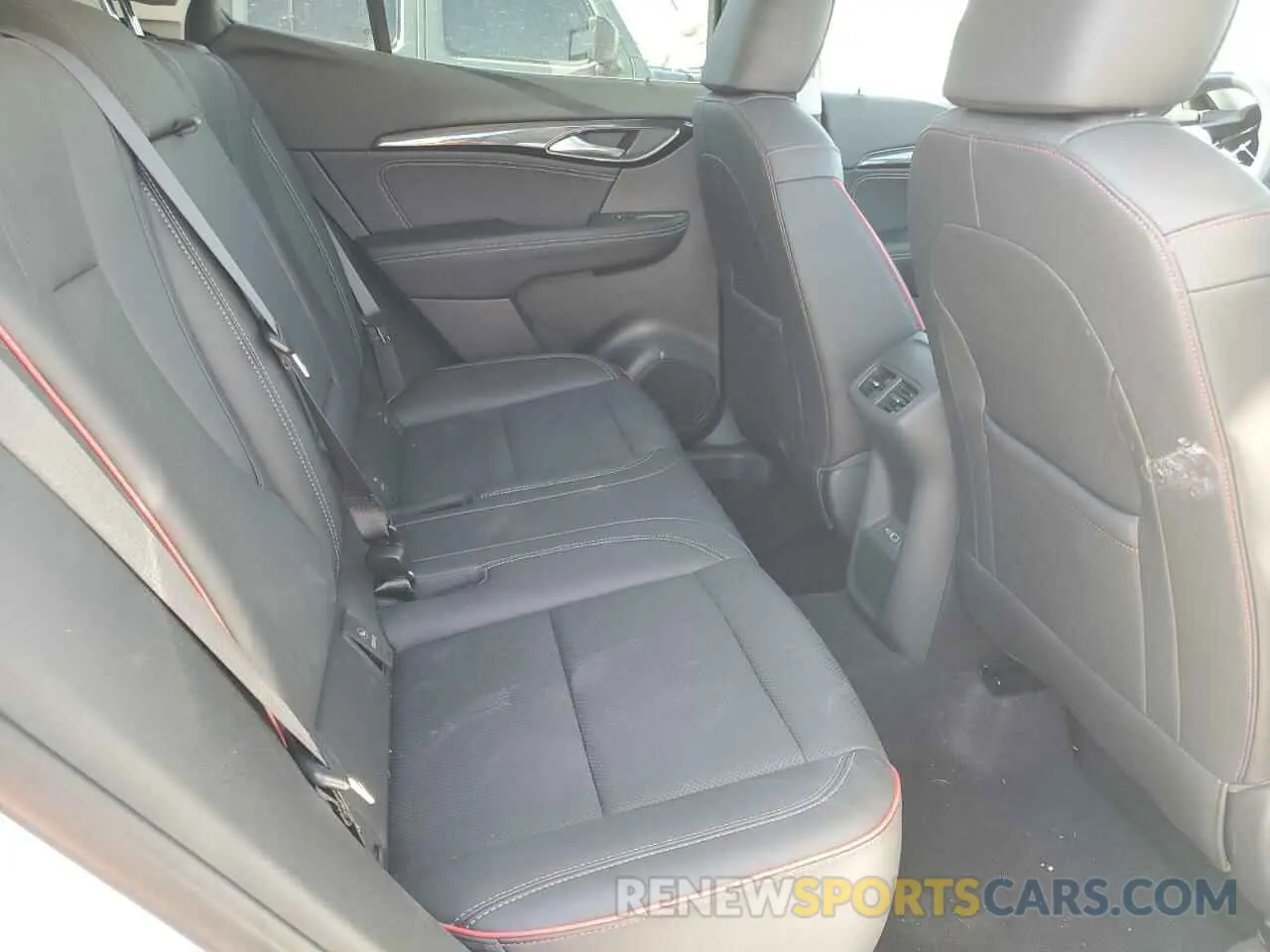 10 fotografías del automóvil dañado LRBFZPR46PD229363 BUICK ENVISION 2023