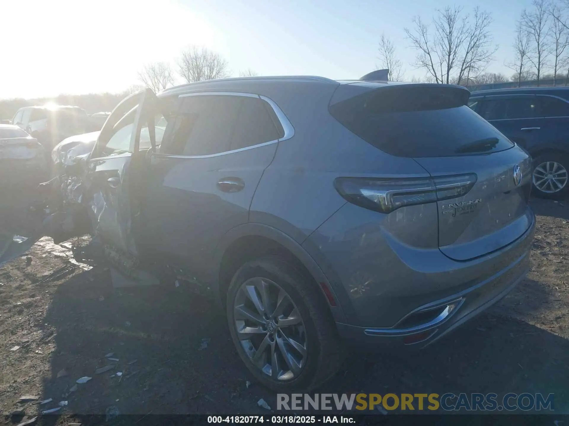 3 fotografías del automóvil dañado LRBFZSR47PD080240 BUICK ENVISION 2023