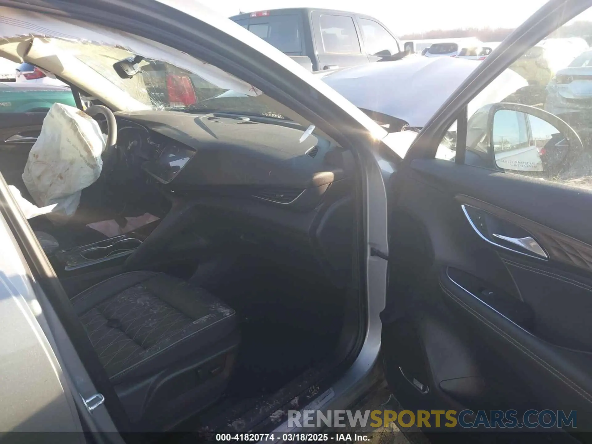 5 fotografías del automóvil dañado LRBFZSR47PD080240 BUICK ENVISION 2023