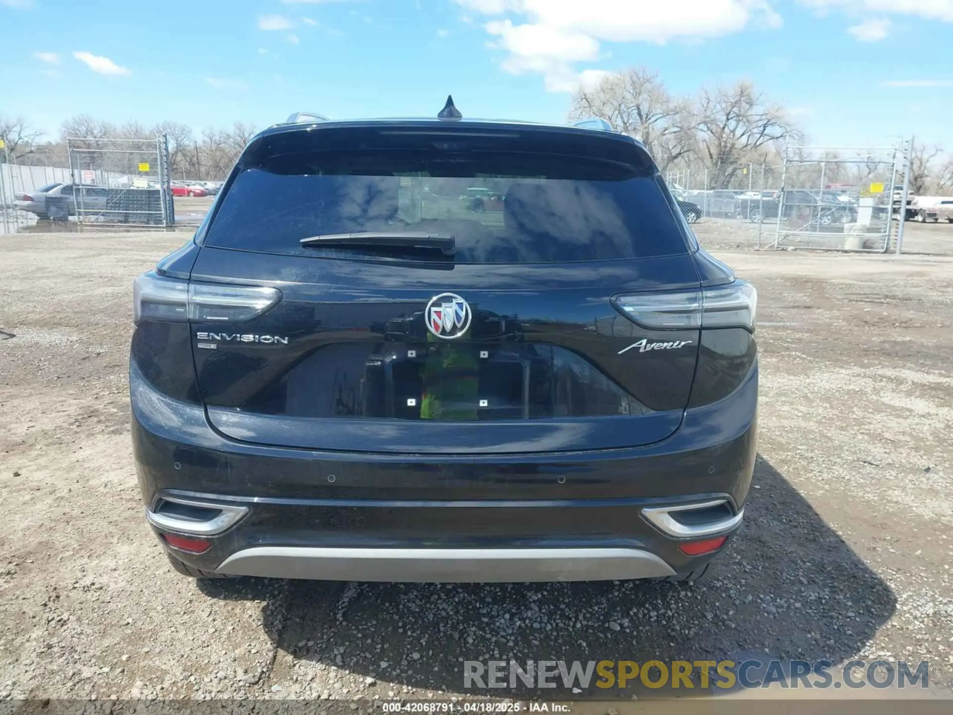 17 fotografías del automóvil dañado LRBFZSR49PD017883 BUICK ENVISION 2023