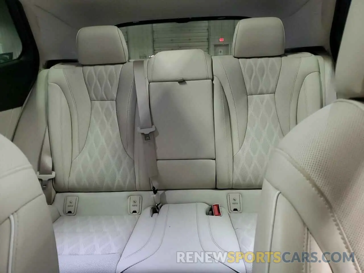 10 fotografías del automóvil dañado LRBFZSR49PD067909 BUICK ENVISION 2023