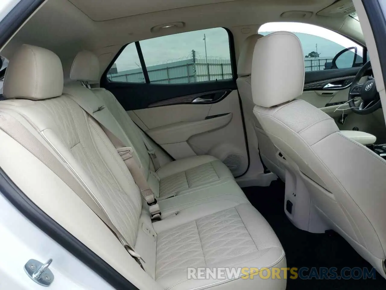 11 fotografías del automóvil dañado LRBFZSR4XPD062931 BUICK ENVISION 2023
