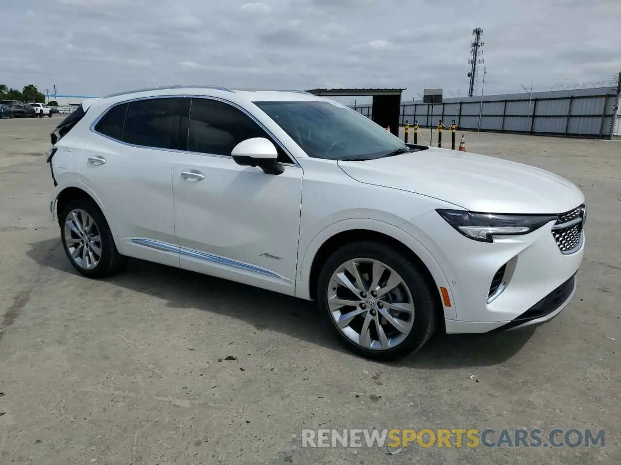 4 fotografías del automóvil dañado LRBFZSR4XPD062931 BUICK ENVISION 2023